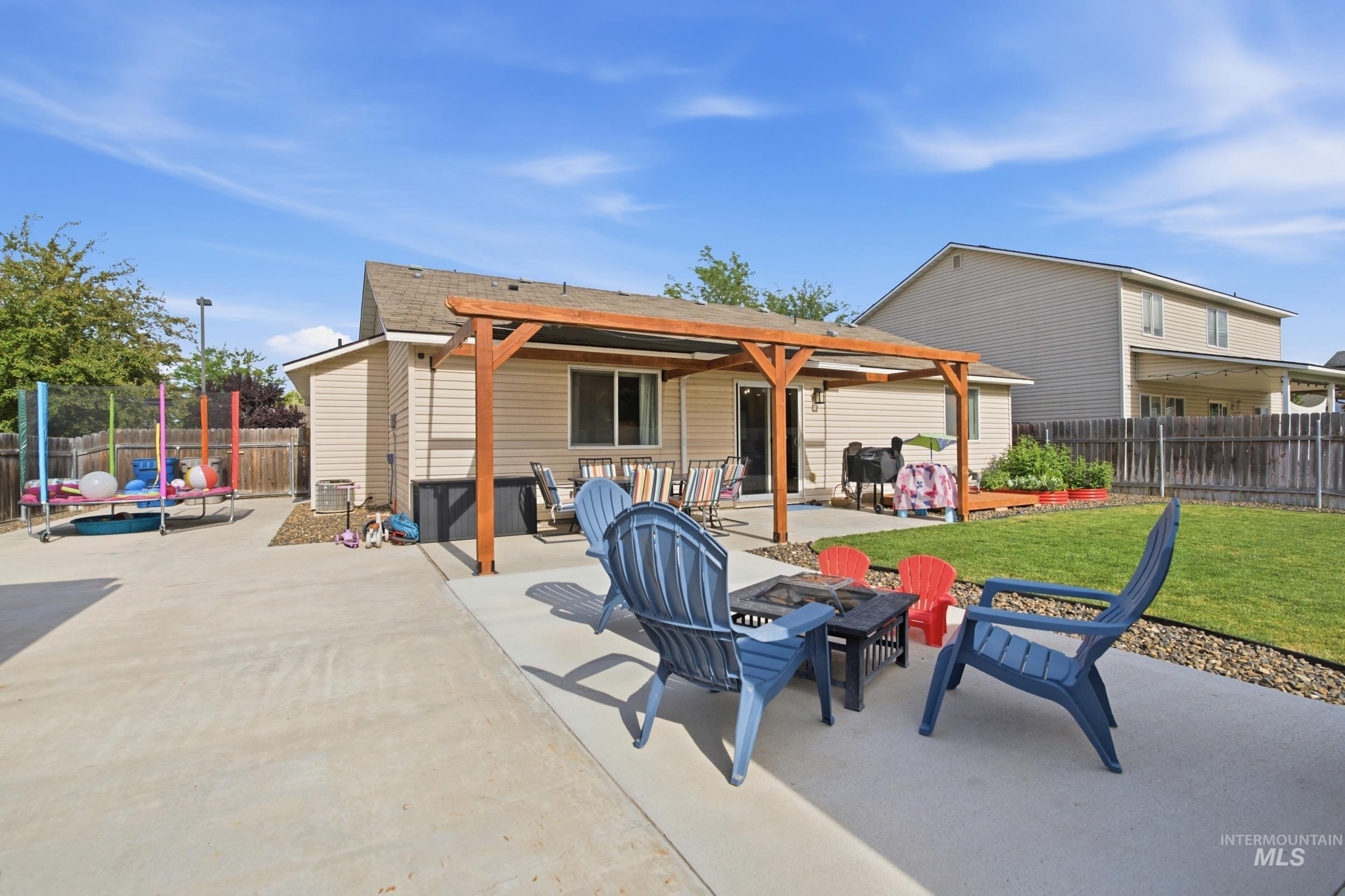 65 N Jefferson PL, Nampa, Idaho 83651, 3 Bedrooms, 2 Bathrooms, Residential For Sale, Price $375,000,MLS 98991763
