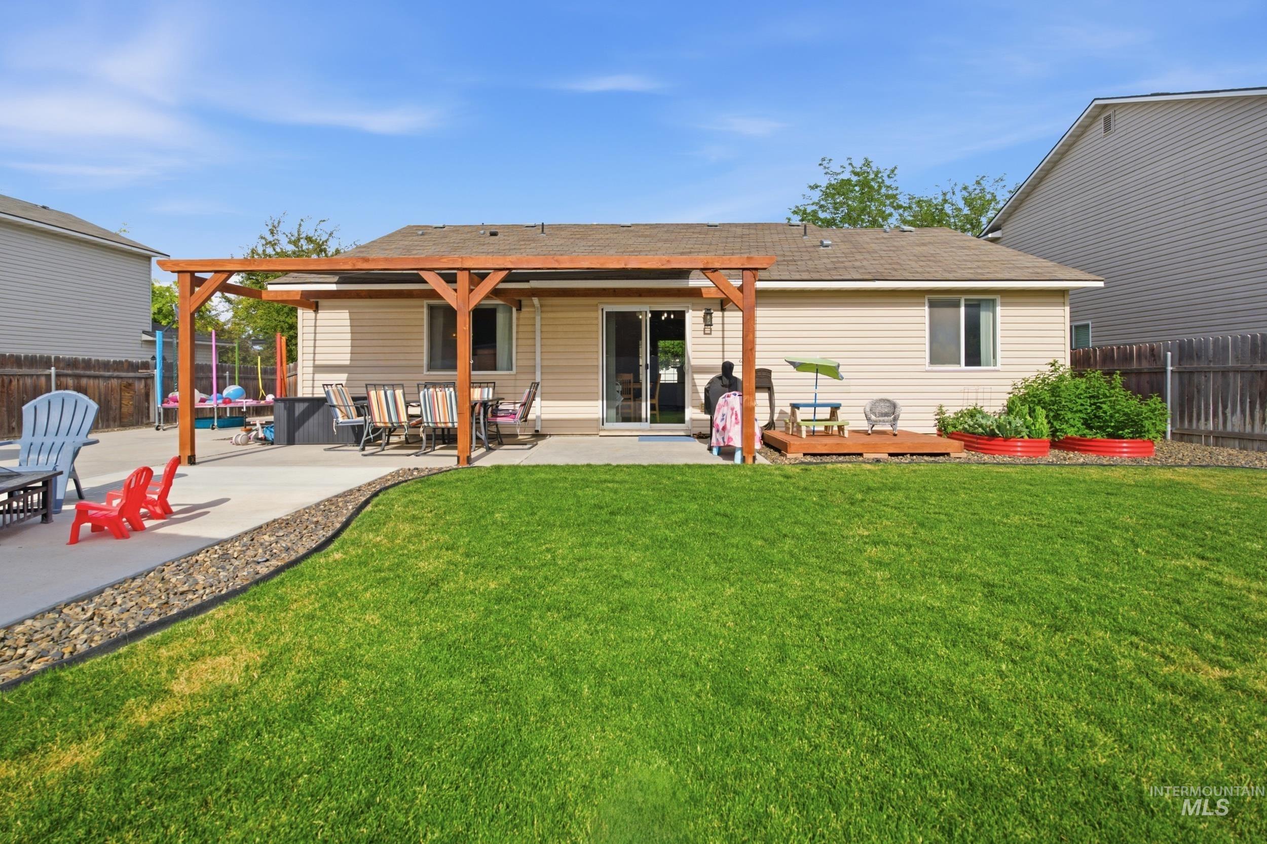 65 N Jefferson PL, Nampa, Idaho 83651, 3 Bedrooms, 2 Bathrooms, Residential For Sale, Price $375,000,MLS 98991763