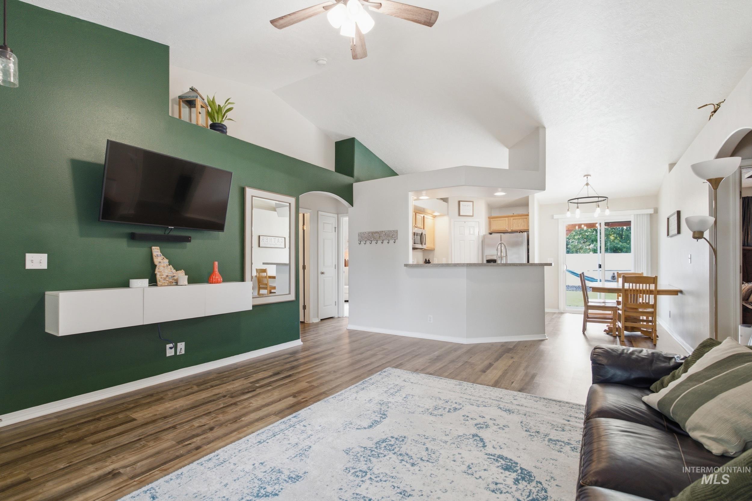 65 N Jefferson PL, Nampa, Idaho 83651, 3 Bedrooms, 2 Bathrooms, Residential For Sale, Price $375,000,MLS 98991763