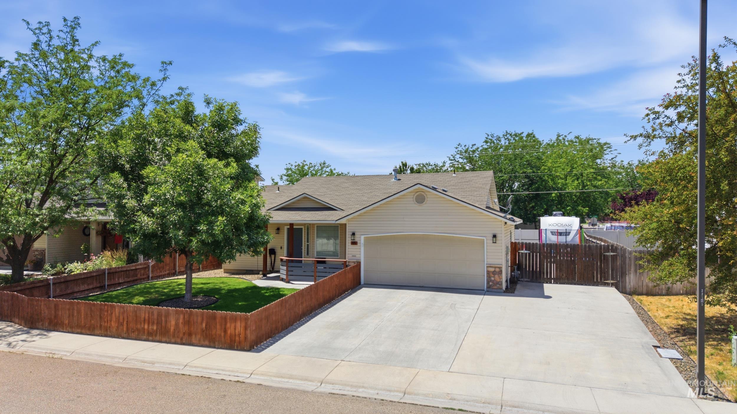 65 N Jefferson PL, Nampa, Idaho 83651, 3 Bedrooms, 2 Bathrooms, Residential For Sale, Price $375,000, 98991763
