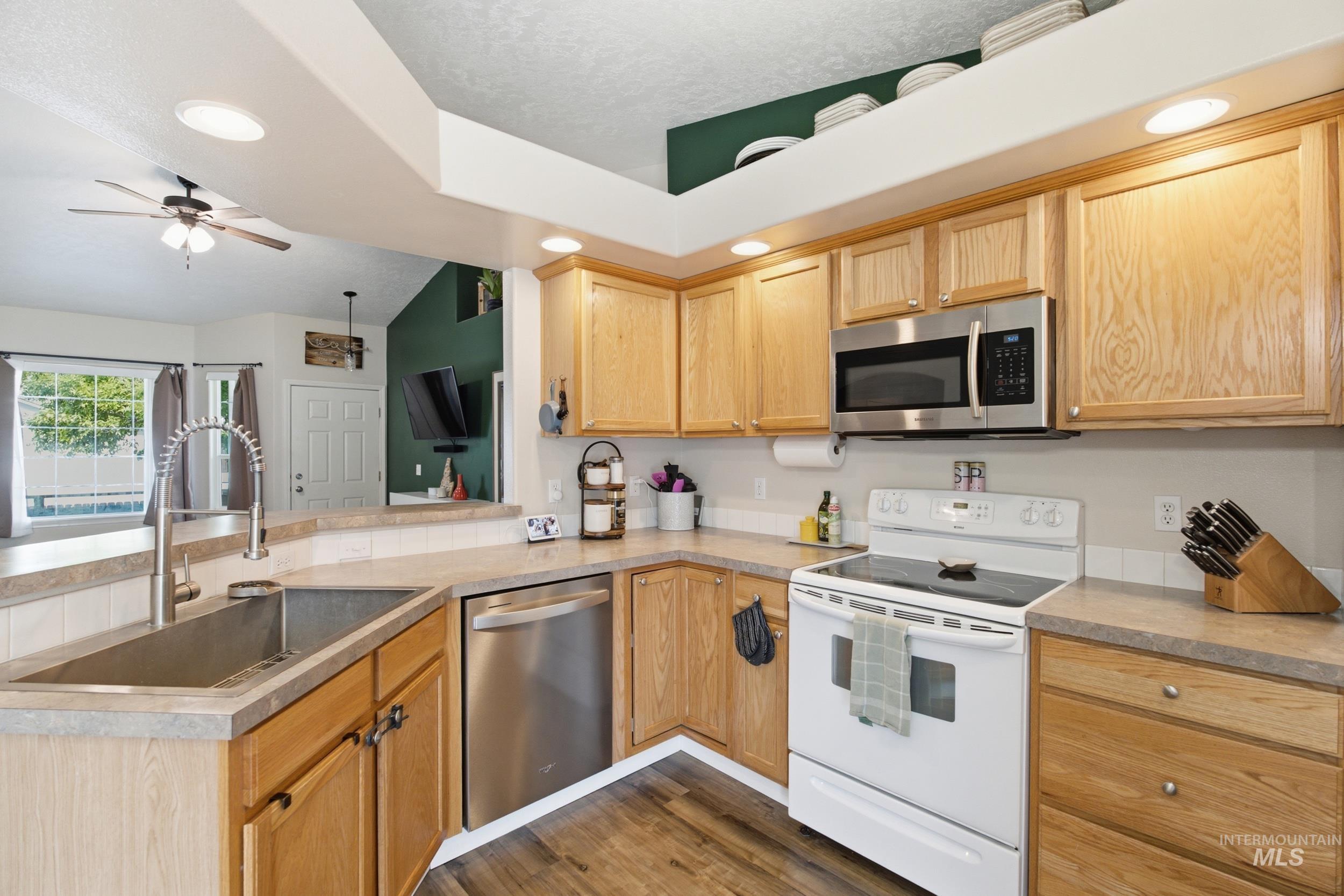 65 N Jefferson PL, Nampa, Idaho 83651, 3 Bedrooms, 2 Bathrooms, Residential For Sale, Price $375,000,MLS 98991763