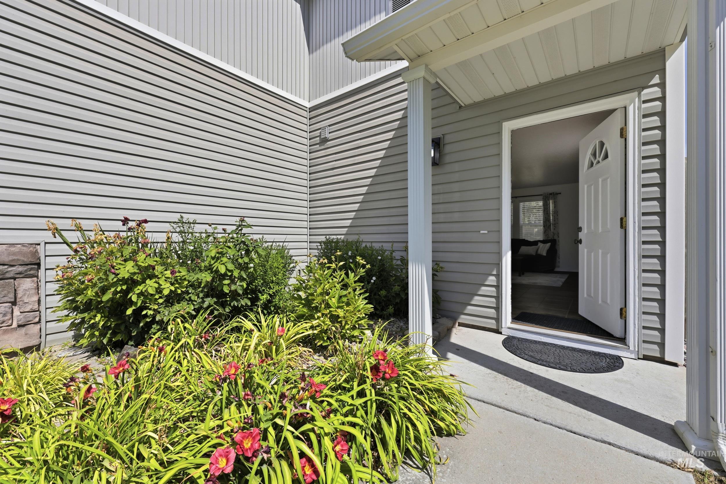 8180 E Shallon Drive, Nampa, Idaho 83687, 3 Bedrooms, 2.5 Bathrooms, Residential For Sale, Price $400,000, 98991764