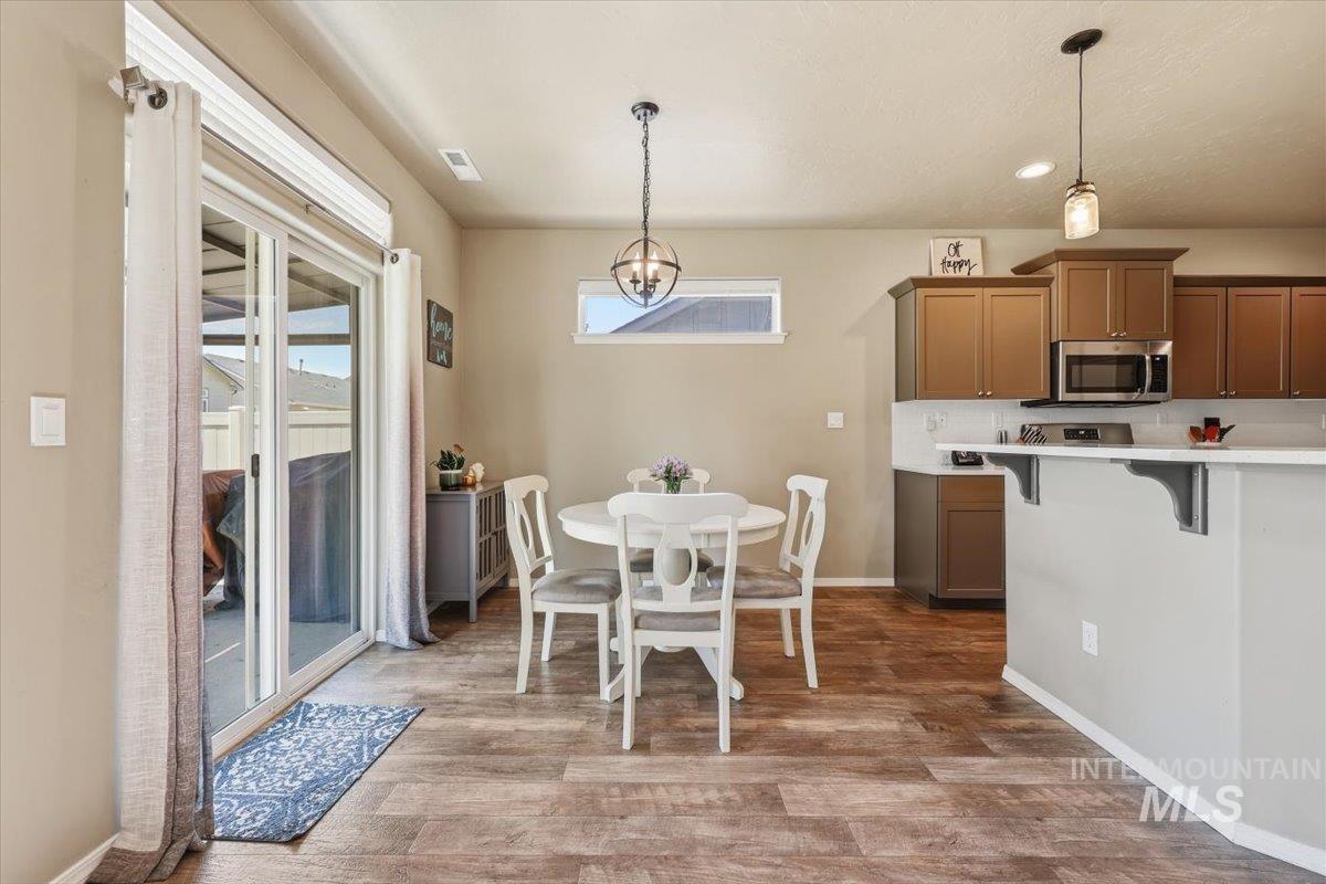 1901 E John Deere St, Kuna, Idaho 83634, 3 Bedrooms, 2 Bathrooms, Residential For Sale, Price $425,000, 98991766