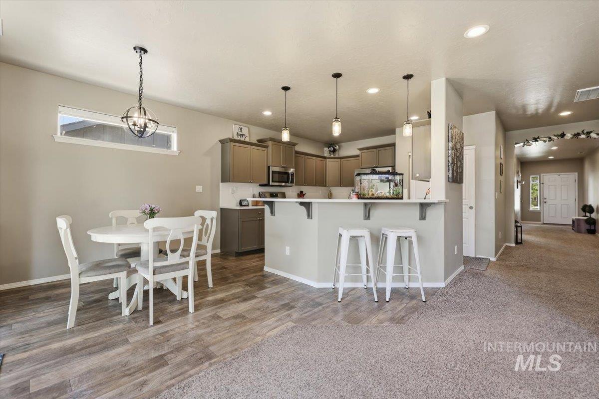 1901 E John Deere St, Kuna, Idaho 83634, 3 Bedrooms, 2 Bathrooms, Residential For Sale, Price $425,000, 98991766