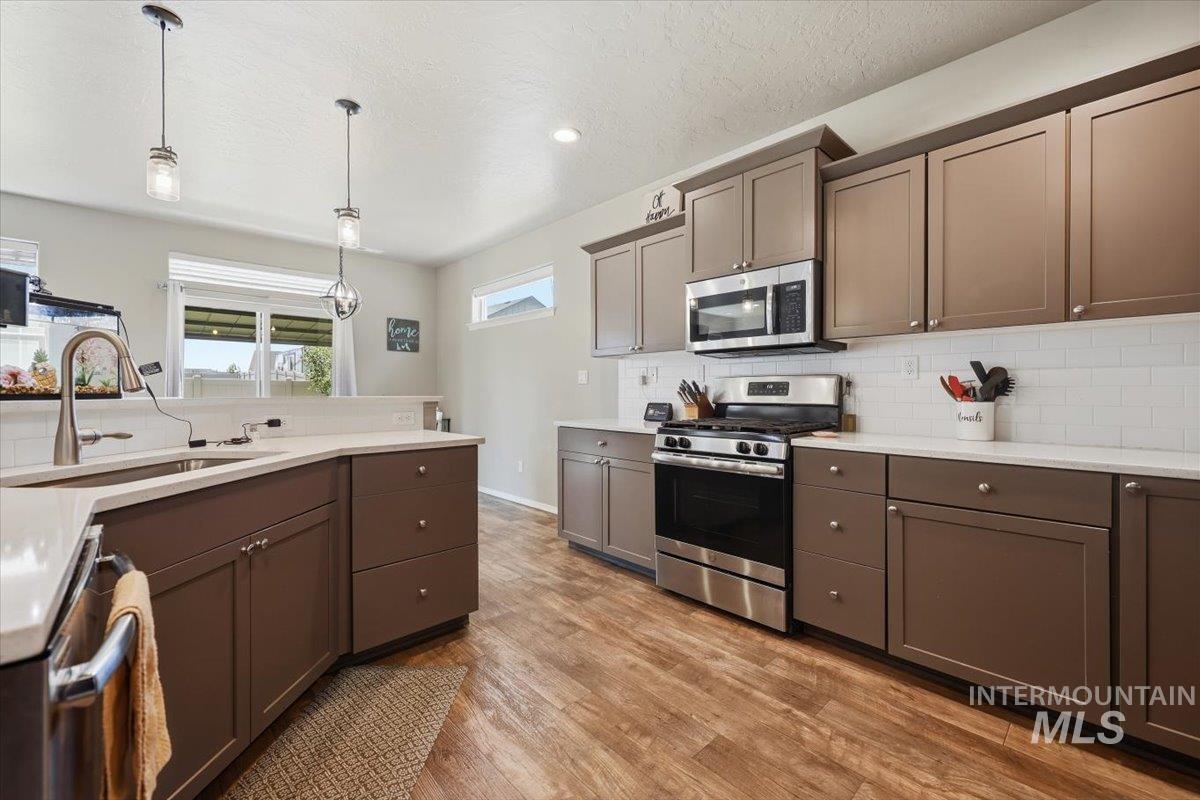 1901 E John Deere St, Kuna, Idaho 83634, 3 Bedrooms, 2 Bathrooms, Residential For Sale, Price $425,000, 98991766