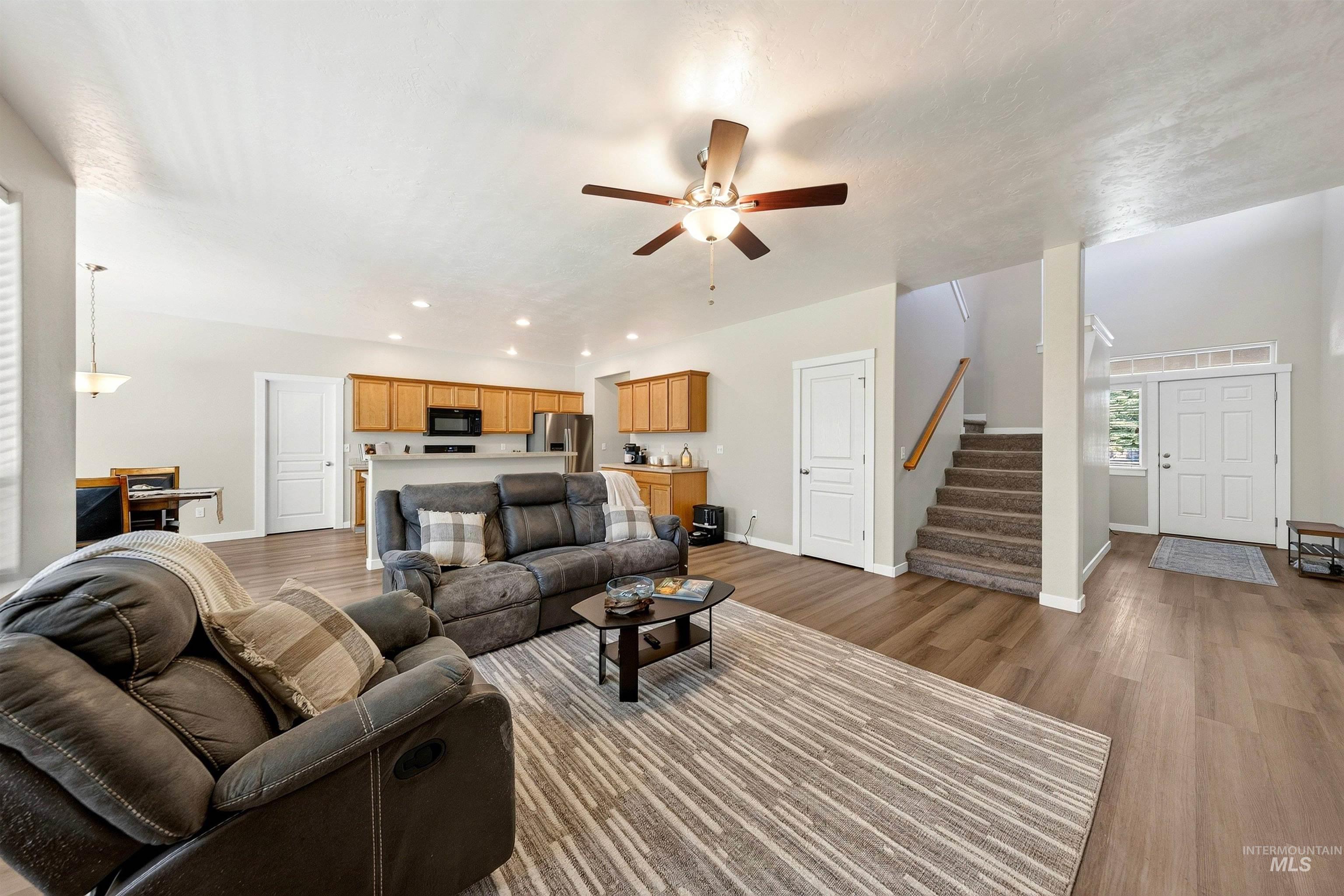 4124 N Alexis Ave, Meridian, Idaho 83646, 5 Bedrooms, 2.5 Bathrooms, Residential For Sale, Price $599,900, 98991767
