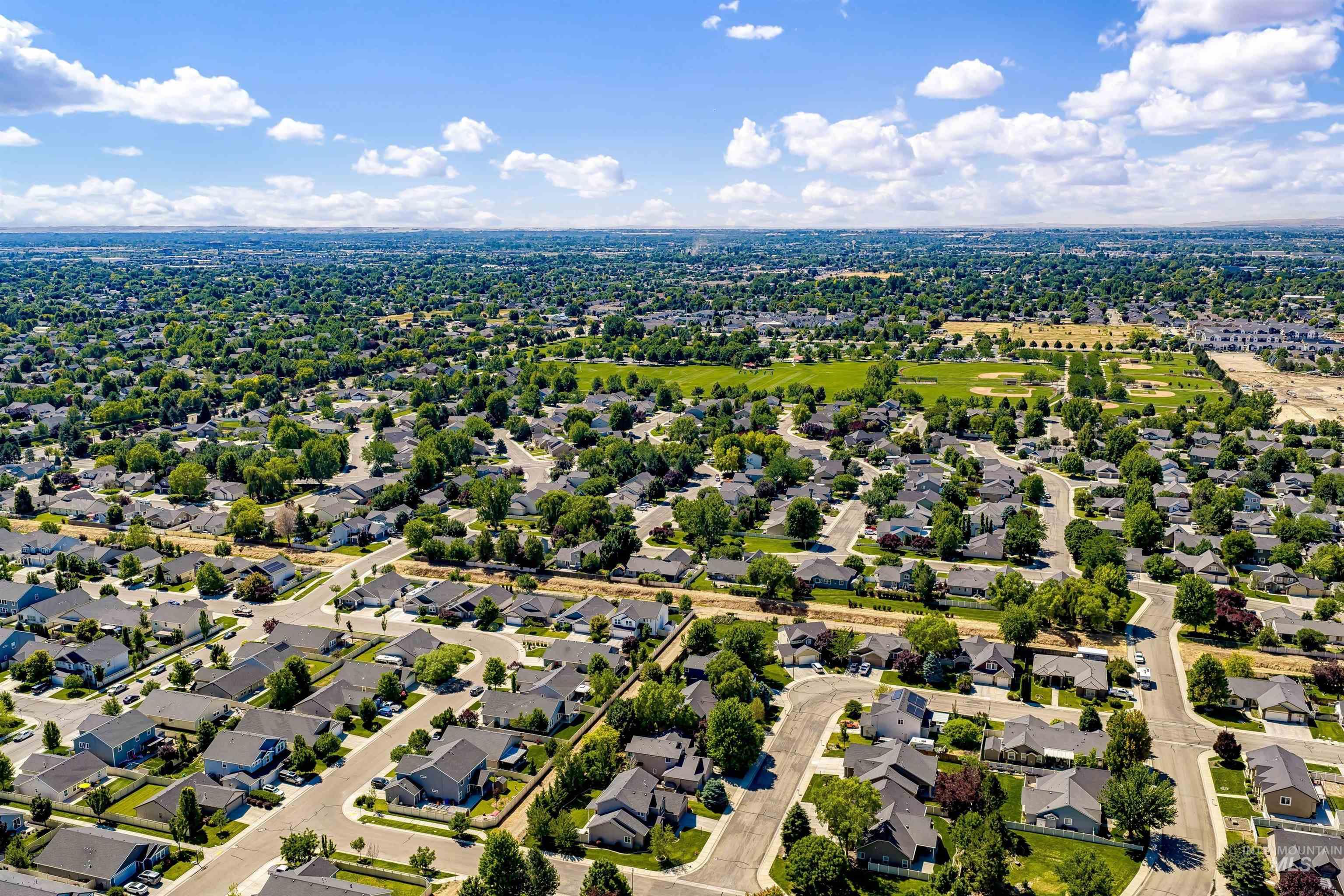 4124 N Alexis Ave, Meridian, Idaho 83646, 5 Bedrooms, 2.5 Bathrooms, Residential For Sale, Price $599,900, 98991767
