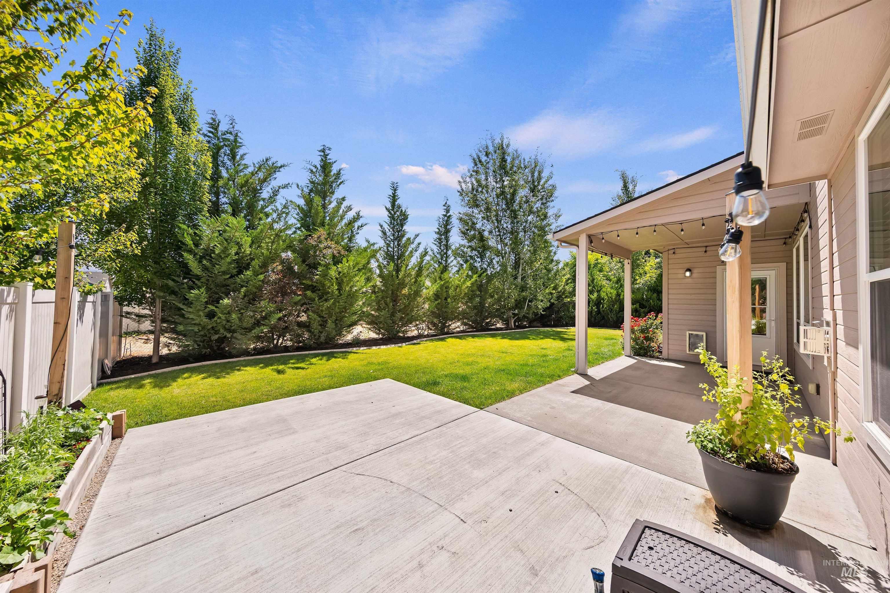 4124 N Alexis Ave, Meridian, Idaho 83646, 5 Bedrooms, 2.5 Bathrooms, Residential For Sale, Price $599,900, 98991767