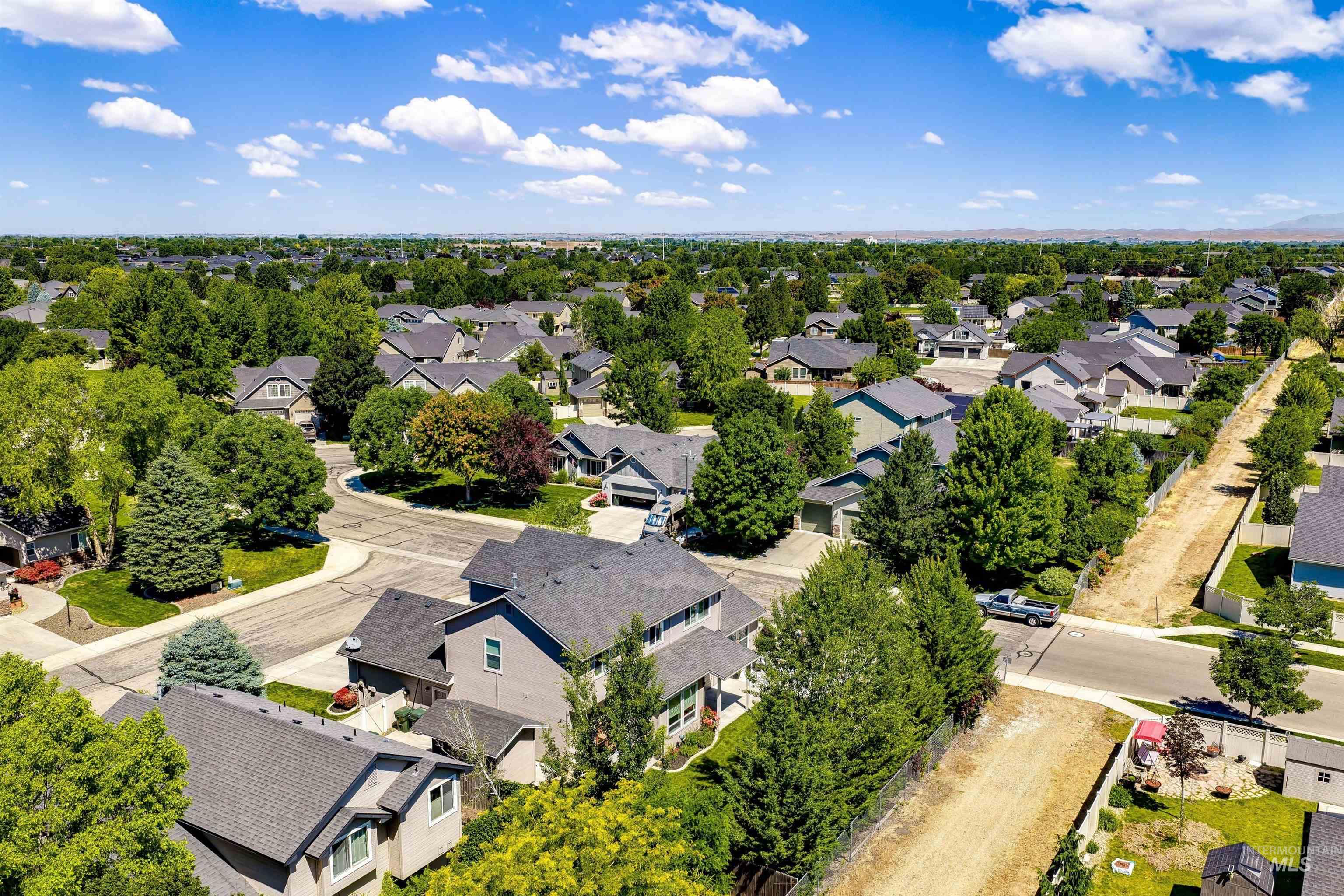 4124 N Alexis Ave, Meridian, Idaho 83646, 5 Bedrooms, 2.5 Bathrooms, Residential For Sale, Price $599,900, 98991767