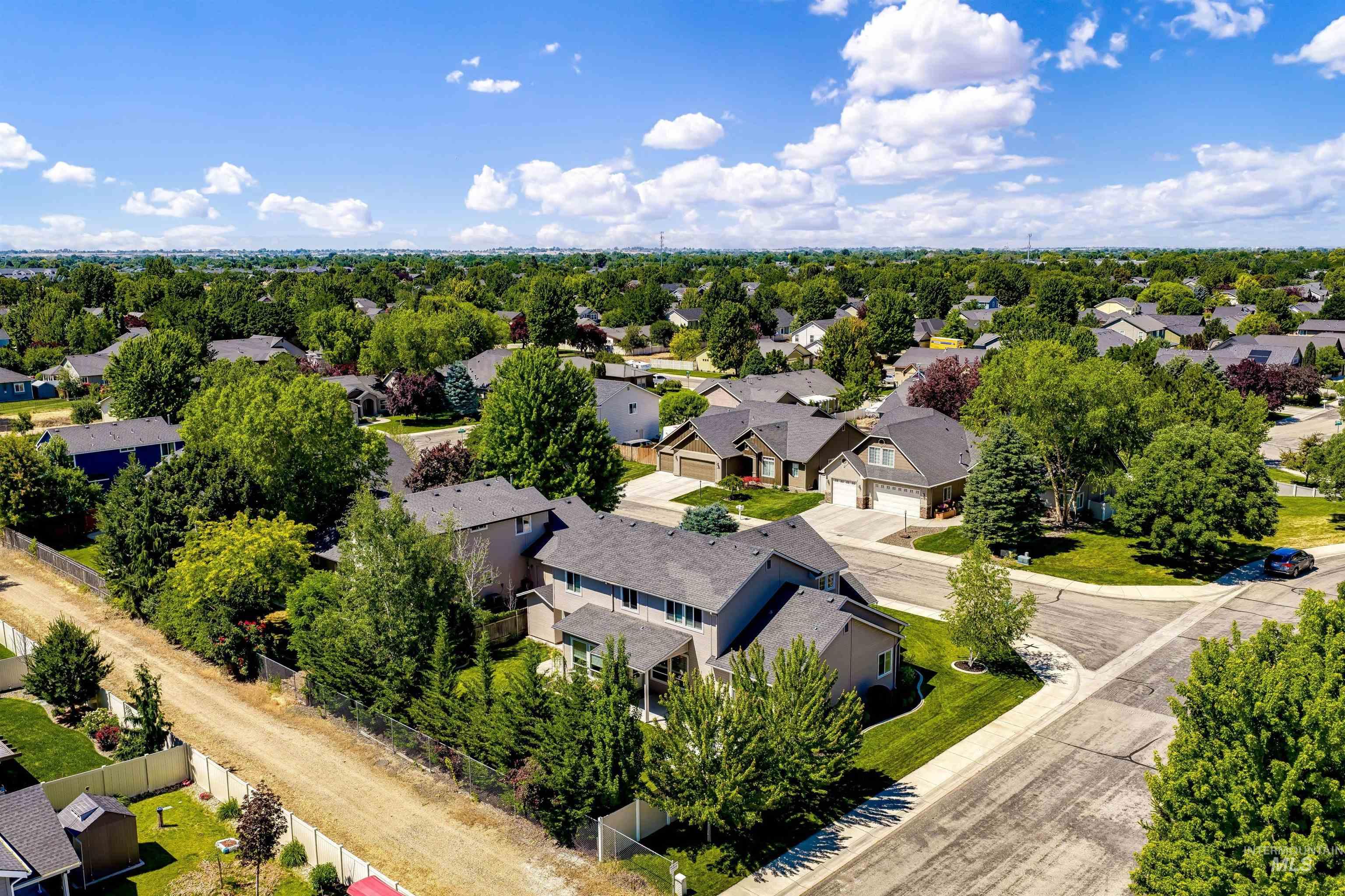 4124 N Alexis Ave, Meridian, Idaho 83646, 5 Bedrooms, 2.5 Bathrooms, Residential For Sale, Price $599,900, 98991767