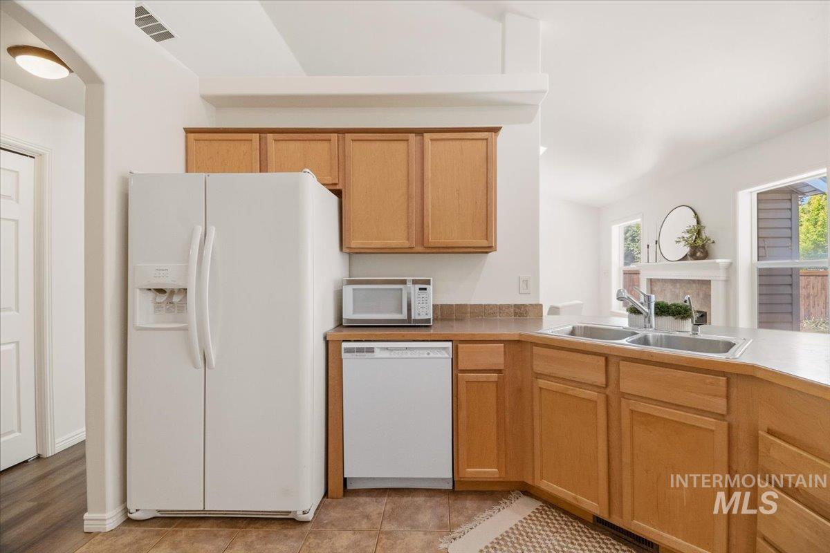 2032 Talus Loop, Twin Falls, Idaho 83301, 3 Bedrooms, 2 Bathrooms, Residential For Sale, Price $420,000, 98991768