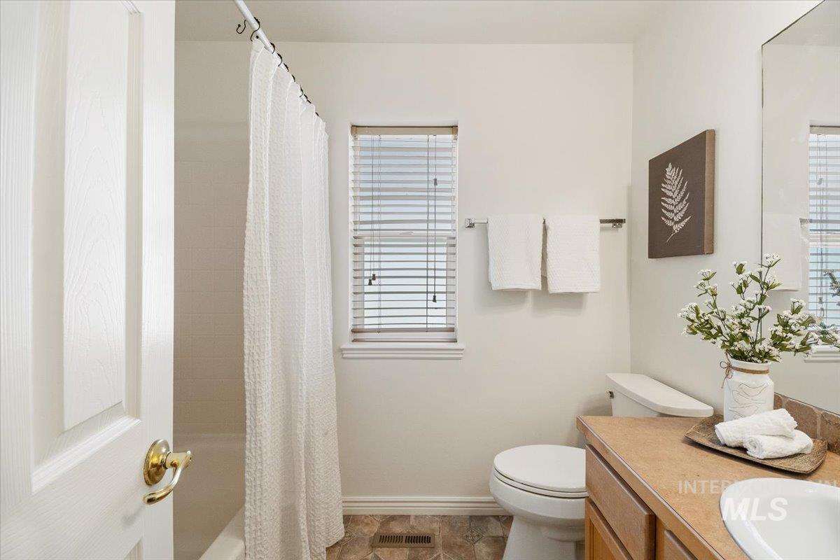 2032 Talus Loop, Twin Falls, Idaho 83301, 3 Bedrooms, 2 Bathrooms, Residential For Sale, Price $420,000, 98991768