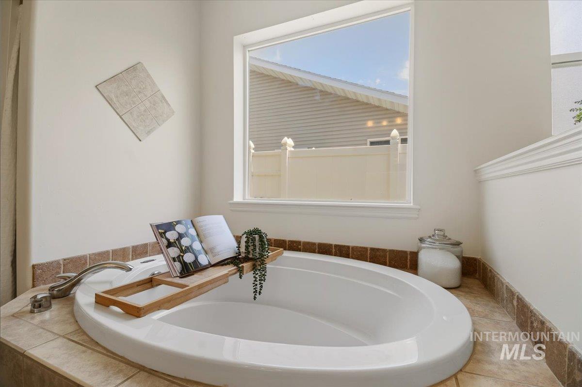 2032 Talus Loop, Twin Falls, Idaho 83301, 3 Bedrooms, 2 Bathrooms, Residential For Sale, Price $420,000, 98991768