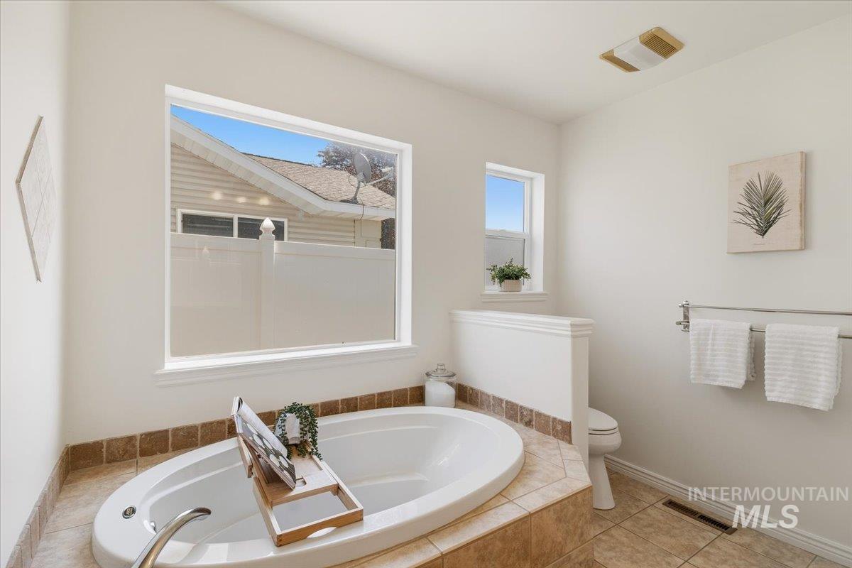 2032 Talus Loop, Twin Falls, Idaho 83301, 3 Bedrooms, 2 Bathrooms, Residential For Sale, Price $420,000, 98991768