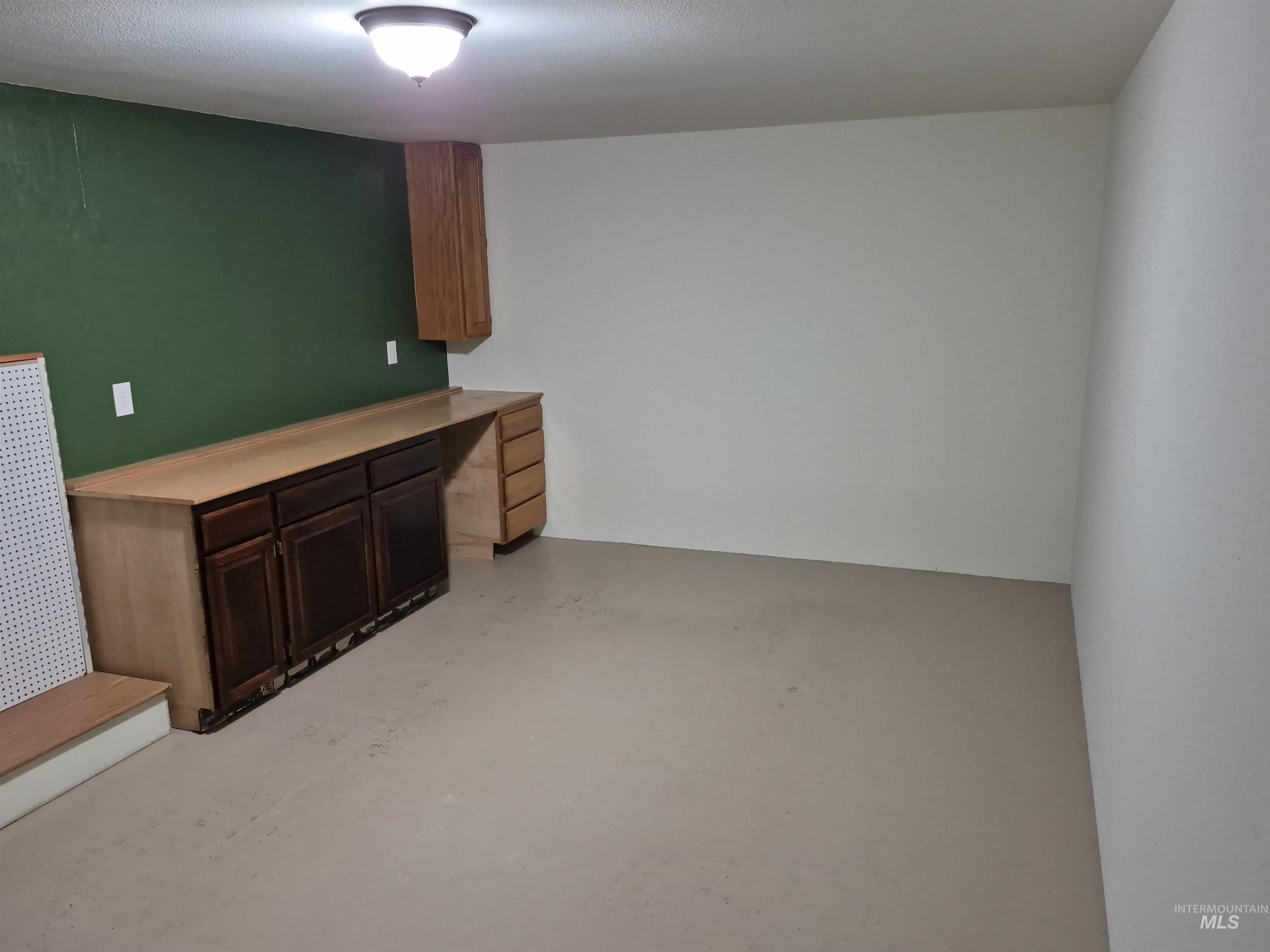 1044 Clemenhagen Rd, Deary, Idaho 83823, 2 Bedrooms, 2 Bathrooms, Residential For Sale, Price $1,300,000,MLS 98991770