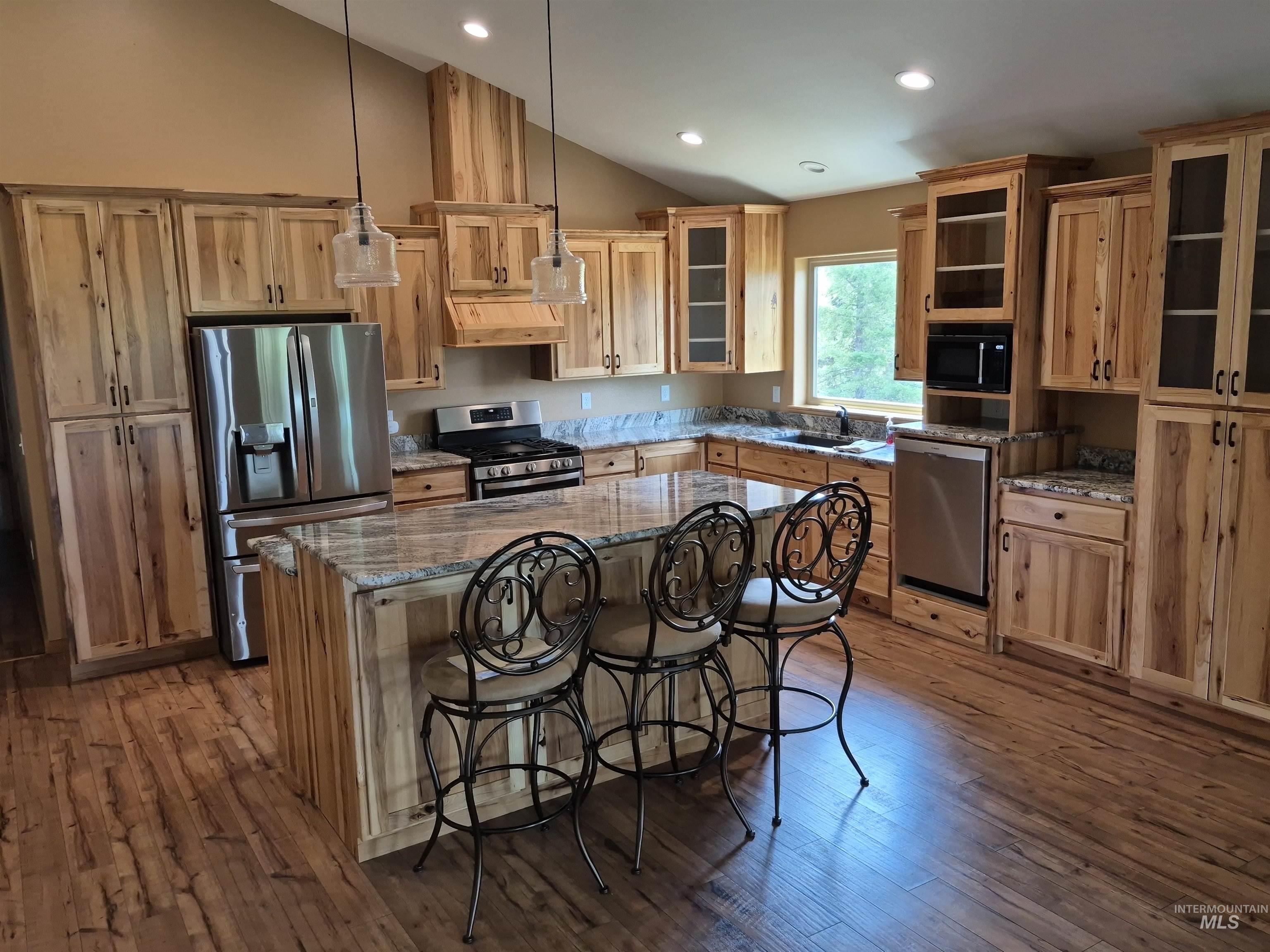 1044 Clemenhagen Rd, Deary, Idaho 83823, 2 Bedrooms, 2 Bathrooms, Residential For Sale, Price $1,300,000,MLS 98991770