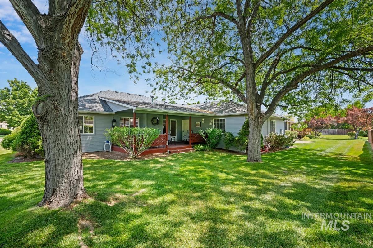 821 Horizon Way, Nampa, Idaho 83686, 3 Bedrooms, 2 Bathrooms, Residential For Sale, Price $489,900, 98991771