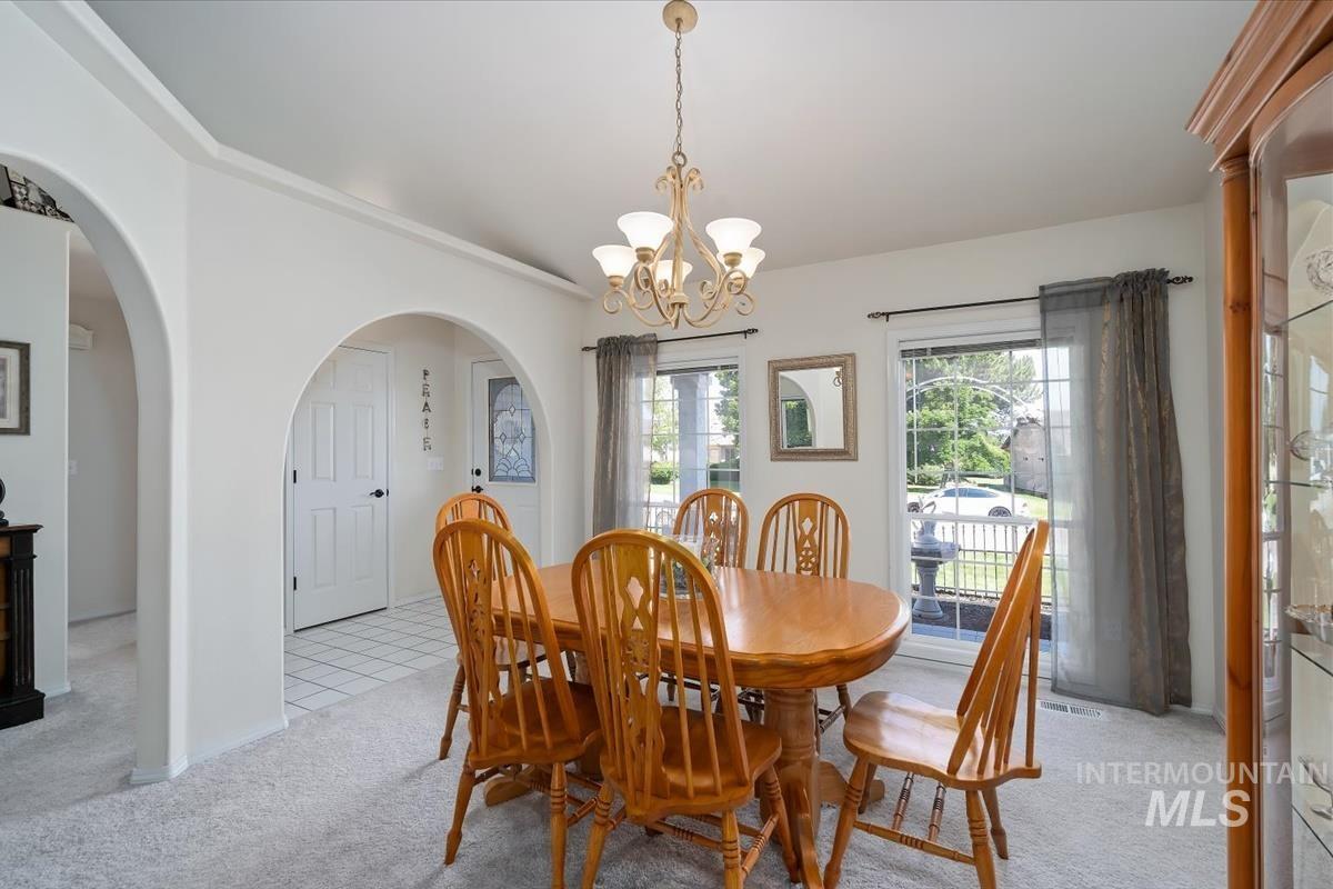 821 Horizon Way, Nampa, Idaho 83686, 3 Bedrooms, 2 Bathrooms, Residential For Sale, Price $489,900, 98991771