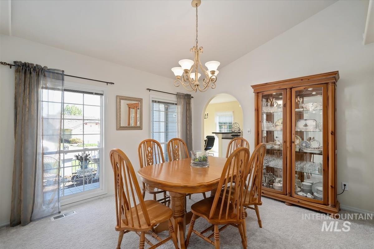 821 Horizon Way, Nampa, Idaho 83686, 3 Bedrooms, 2 Bathrooms, Residential For Sale, Price $489,900, 98991771