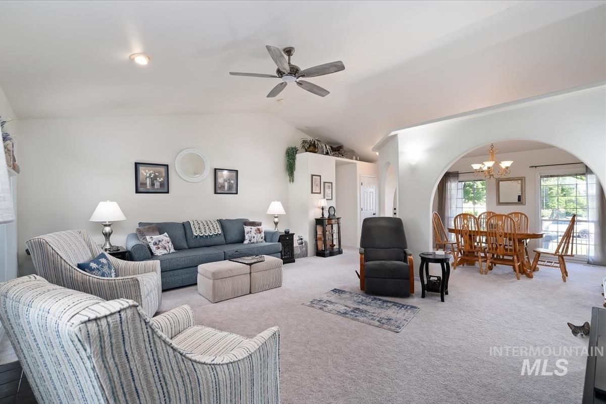 821 Horizon Way, Nampa, Idaho 83686, 3 Bedrooms, 2 Bathrooms, Residential For Sale, Price $489,900, 98991771
