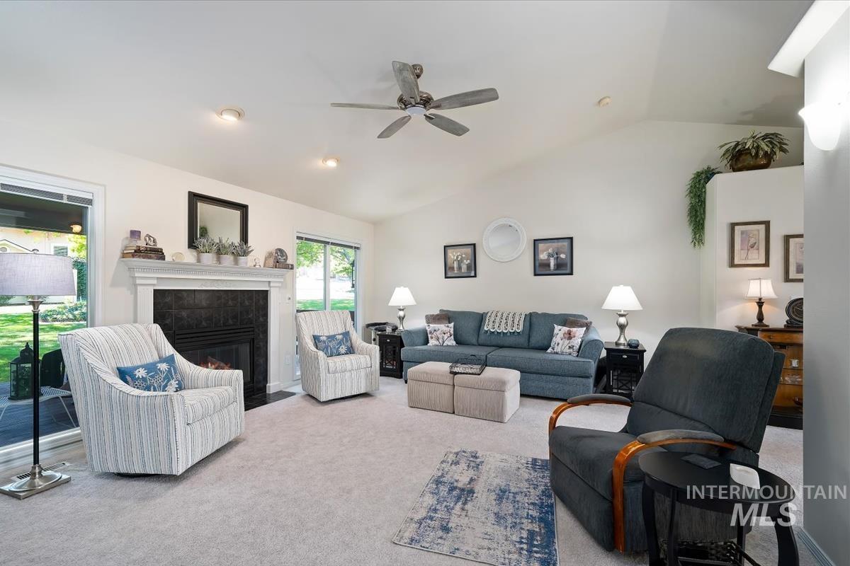 821 Horizon Way, Nampa, Idaho 83686, 3 Bedrooms, 2 Bathrooms, Residential For Sale, Price $489,900, 98991771