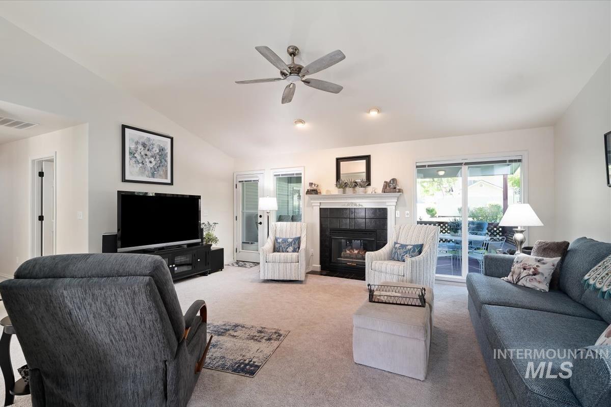 821 Horizon Way, Nampa, Idaho 83686, 3 Bedrooms, 2 Bathrooms, Residential For Sale, Price $489,900, 98991771