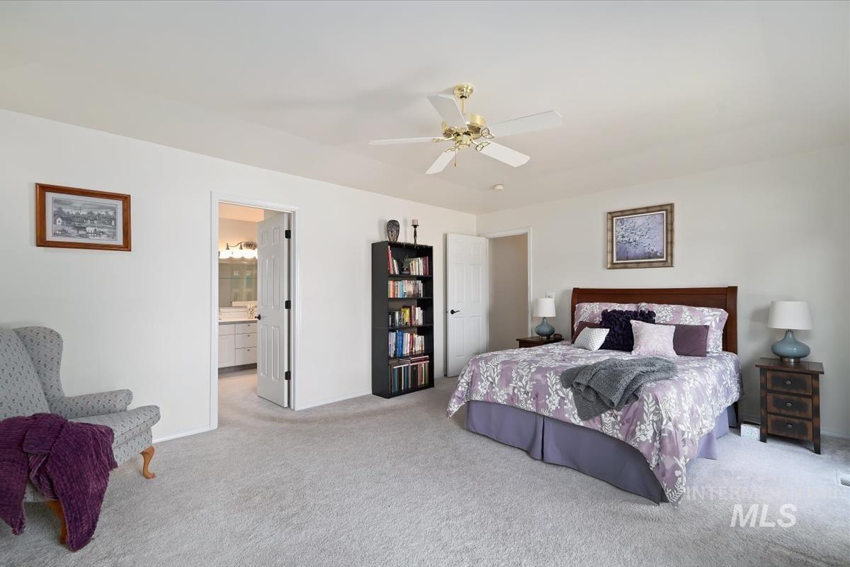 821 Horizon Way, Nampa, Idaho 83686, 3 Bedrooms, 2 Bathrooms, Residential For Sale, Price $489,900, 98991771