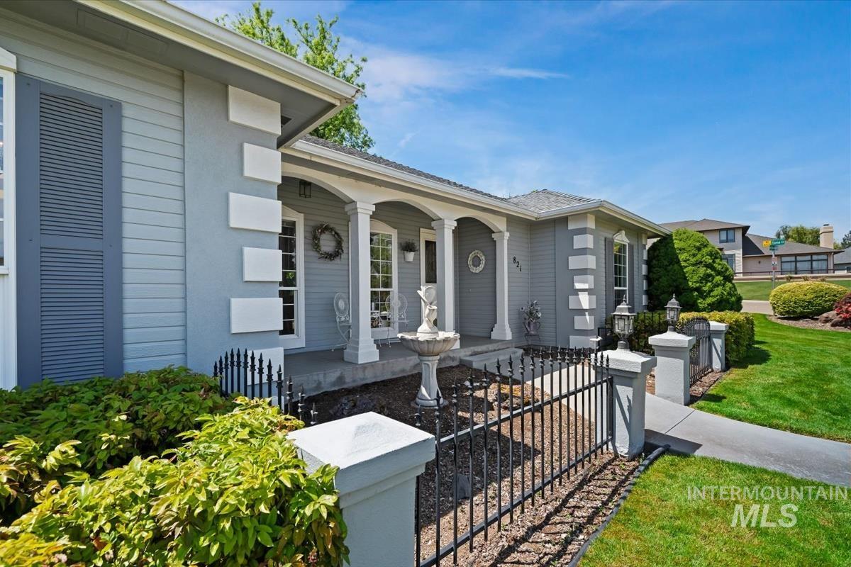821 Horizon Way, Nampa, Idaho 83686, 3 Bedrooms, 2 Bathrooms, Residential For Sale, Price $489,900, 98991771