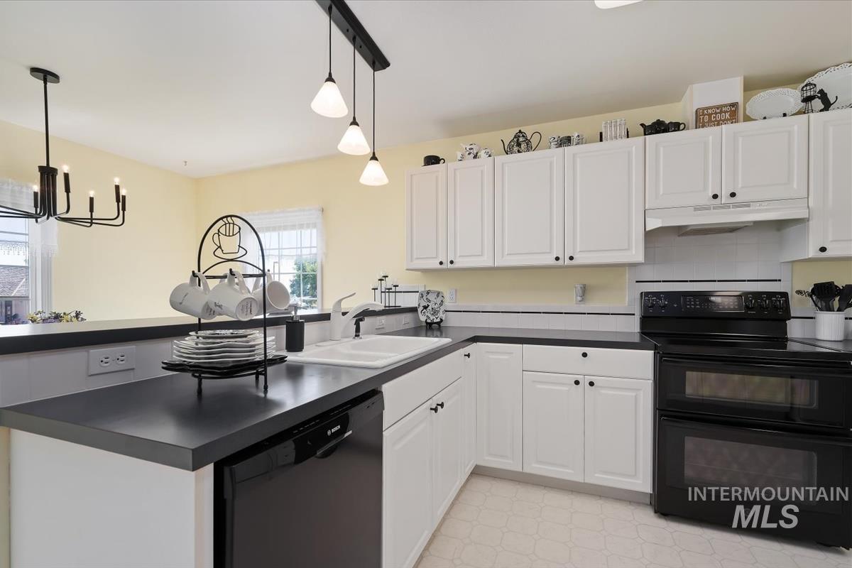 821 Horizon Way, Nampa, Idaho 83686, 3 Bedrooms, 2 Bathrooms, Residential For Sale, Price $489,900, 98991771