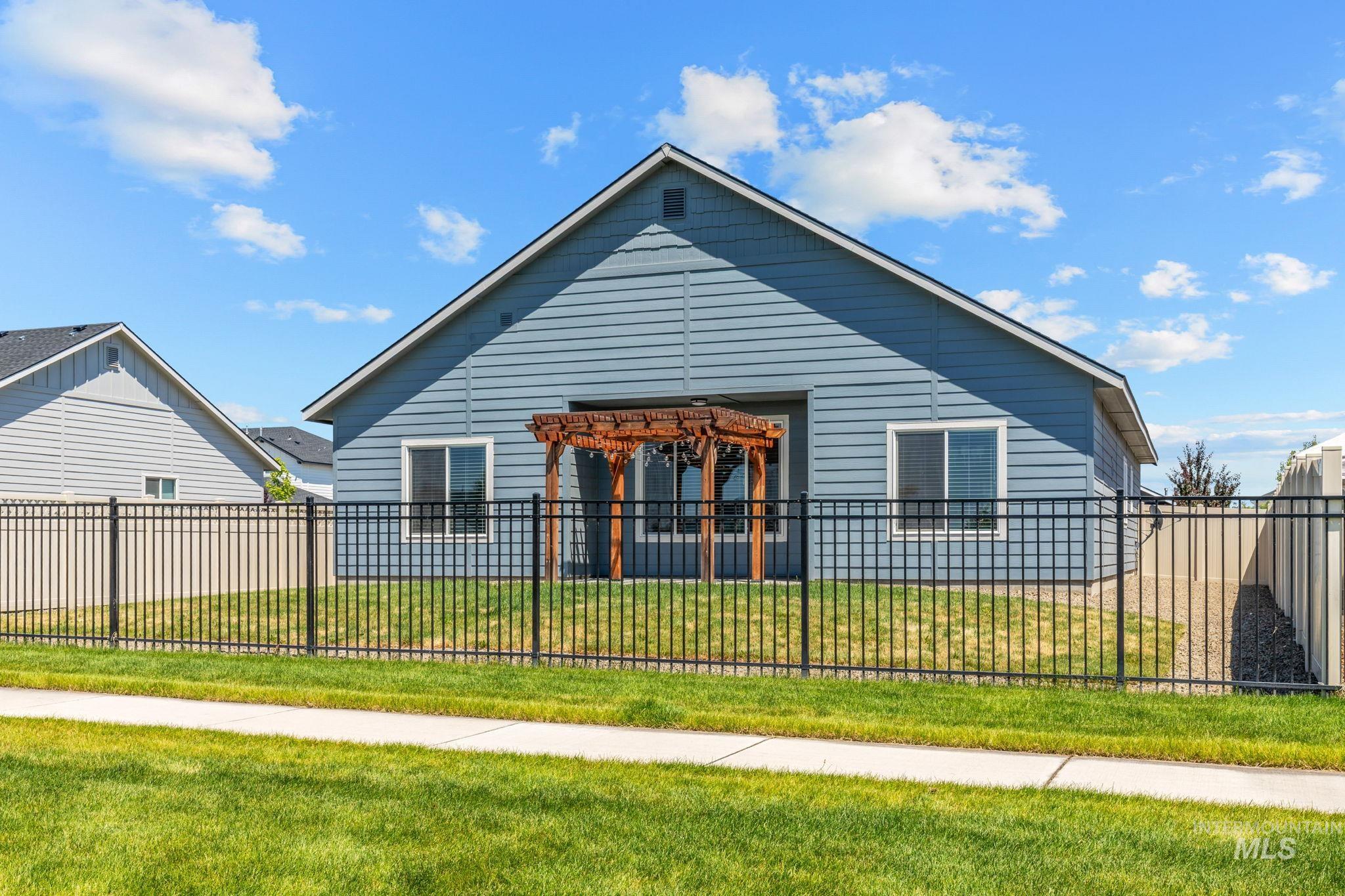 2265 N Cold Creek Ave, Star, Idaho 83669, 3 Bedrooms, 2 Bathrooms, Residential For Sale, Price $509,900, 98991772
