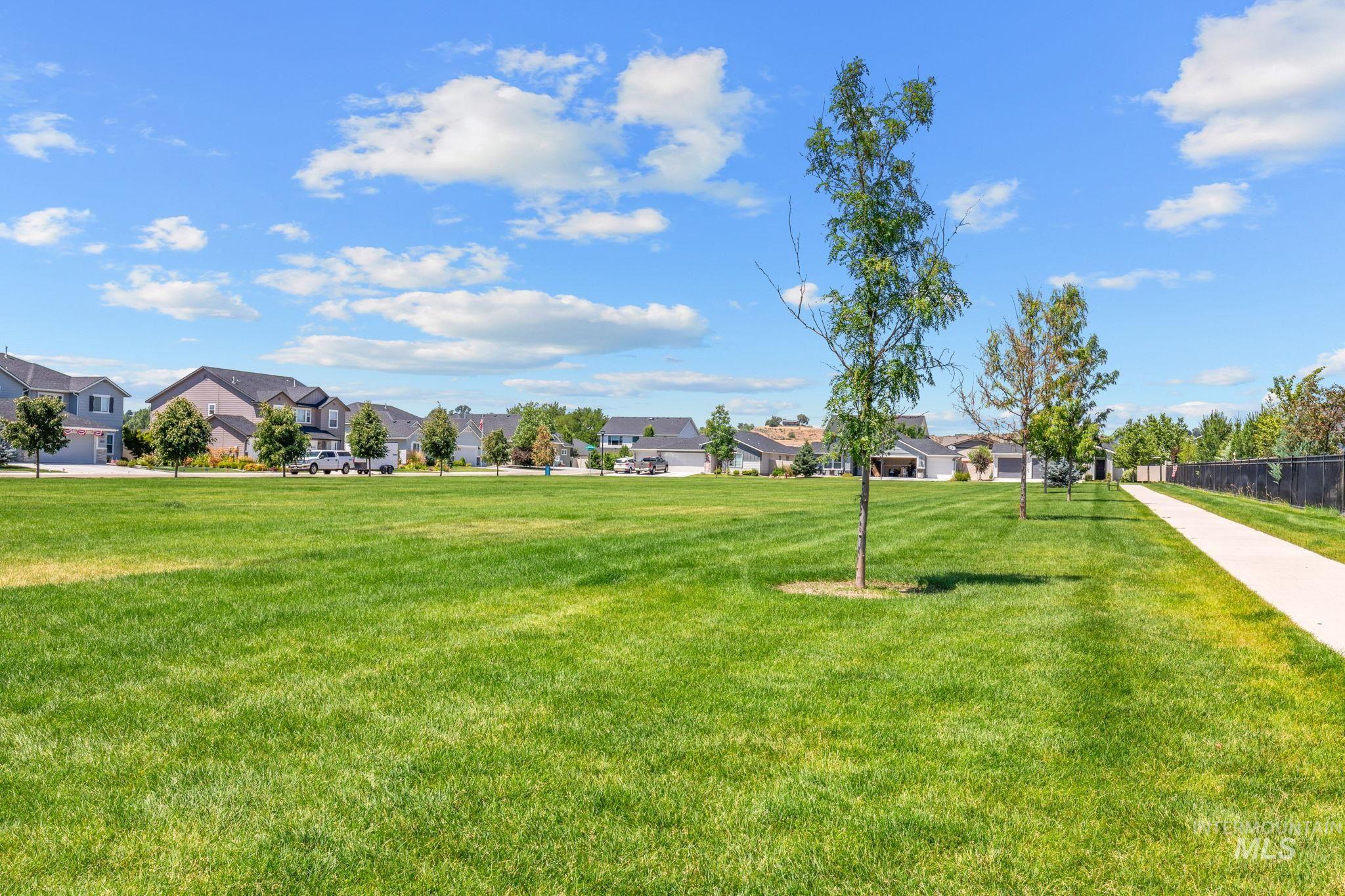 2265 N Cold Creek Ave, Star, Idaho 83669, 3 Bedrooms, 2 Bathrooms, Residential For Sale, Price $509,900, 98991772