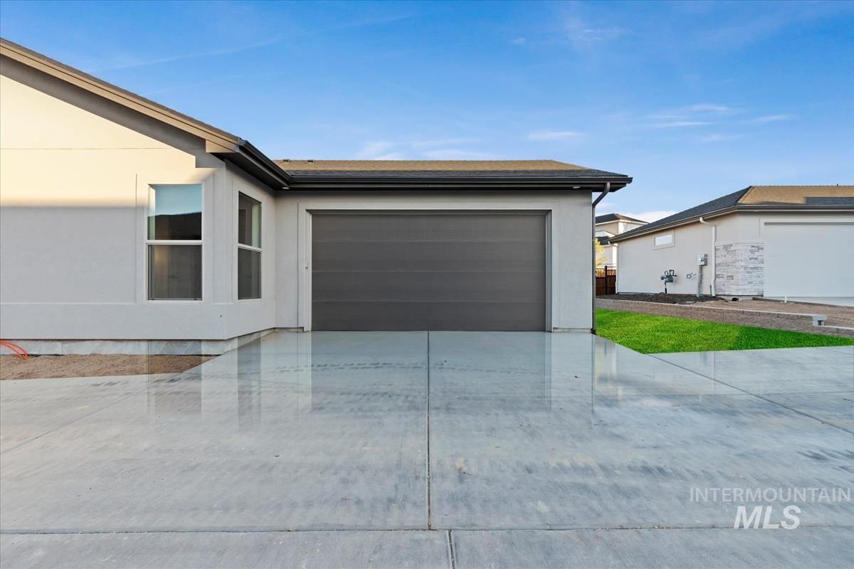 11141 S Corballis Ln, Kuna, Idaho 83634, 3 Bedrooms, 2 Bathrooms, Residential For Sale, Price $484,880, 98991778