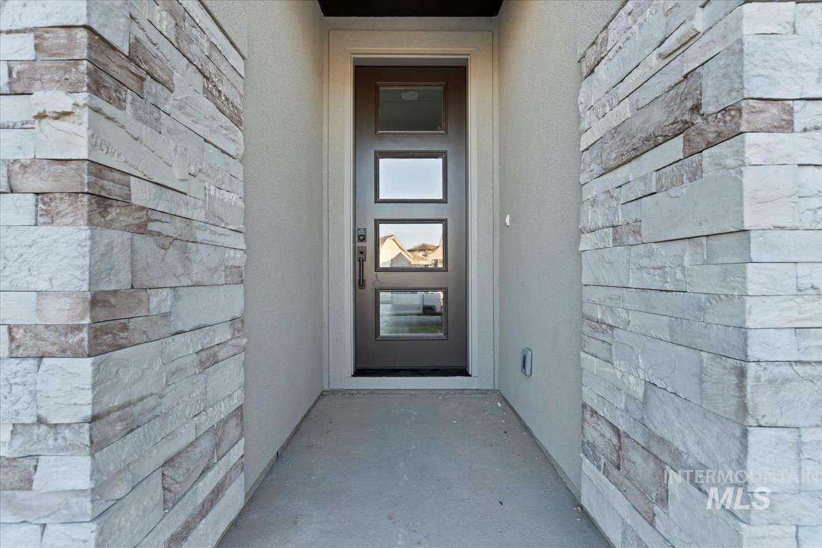 11141 S Corballis Ln, Kuna, Idaho 83634, 3 Bedrooms, 2 Bathrooms, Residential For Sale, Price $484,880, 98991778