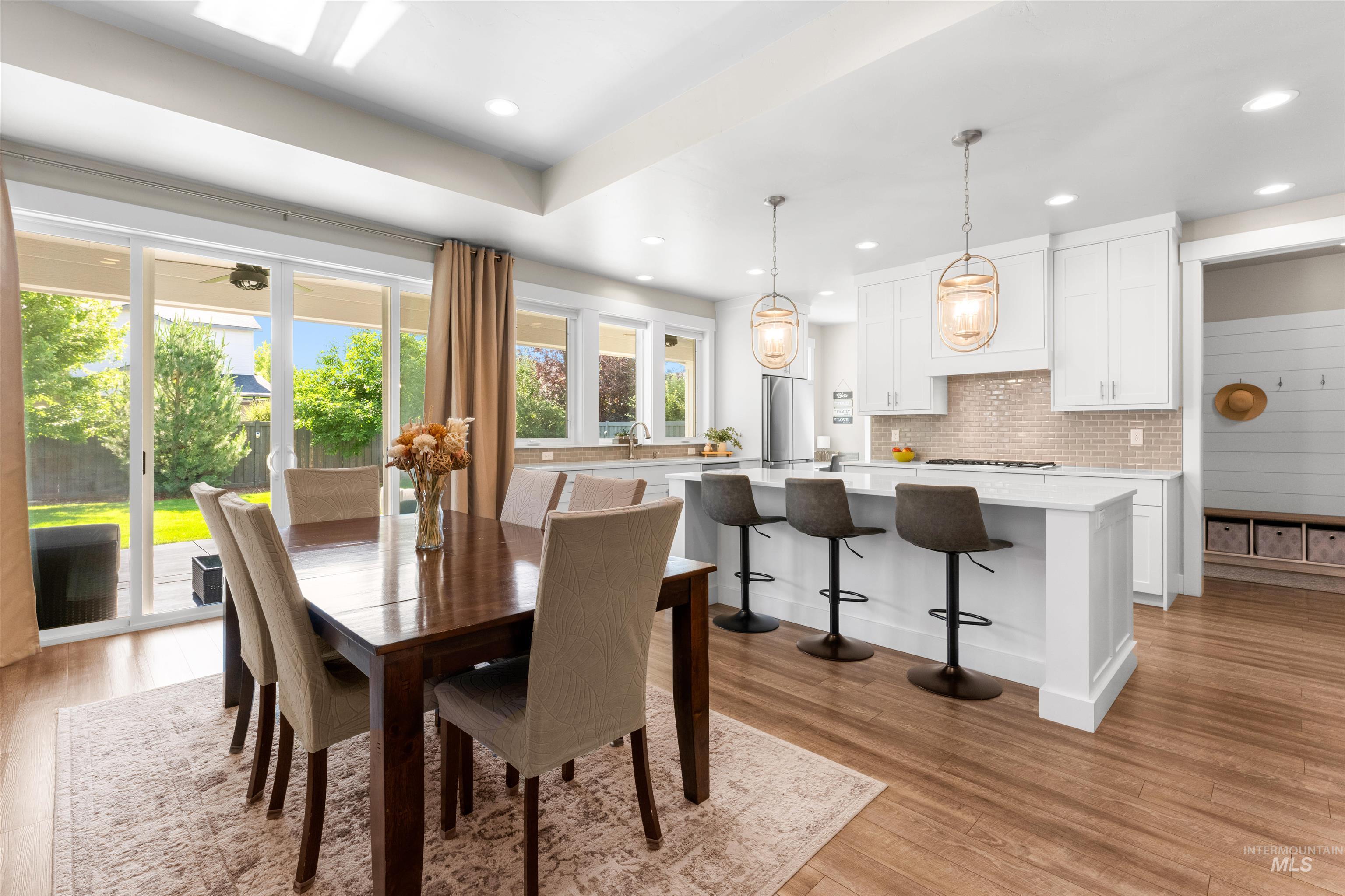 5898 S Ashcroft Way, Meridian, Idaho 83642, 5 Bedrooms, 4 Bathrooms, Residential For Sale, Price $879,900, 98991780