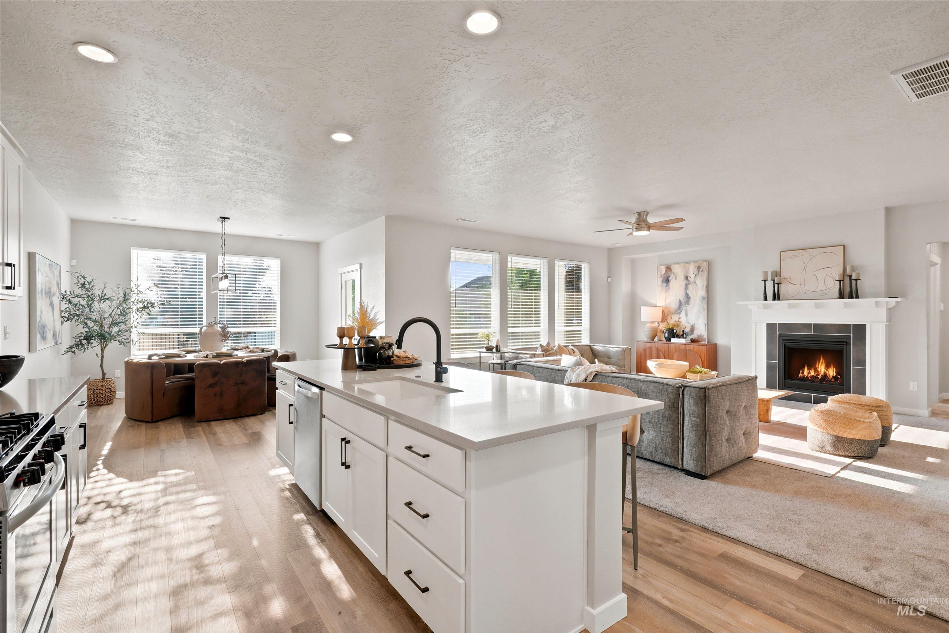 2369 N Meadowhills Ave, Star, Idaho 83669, 4 Bedrooms, 2 Bathrooms, Residential For Sale, Price $599,900, 98991781
