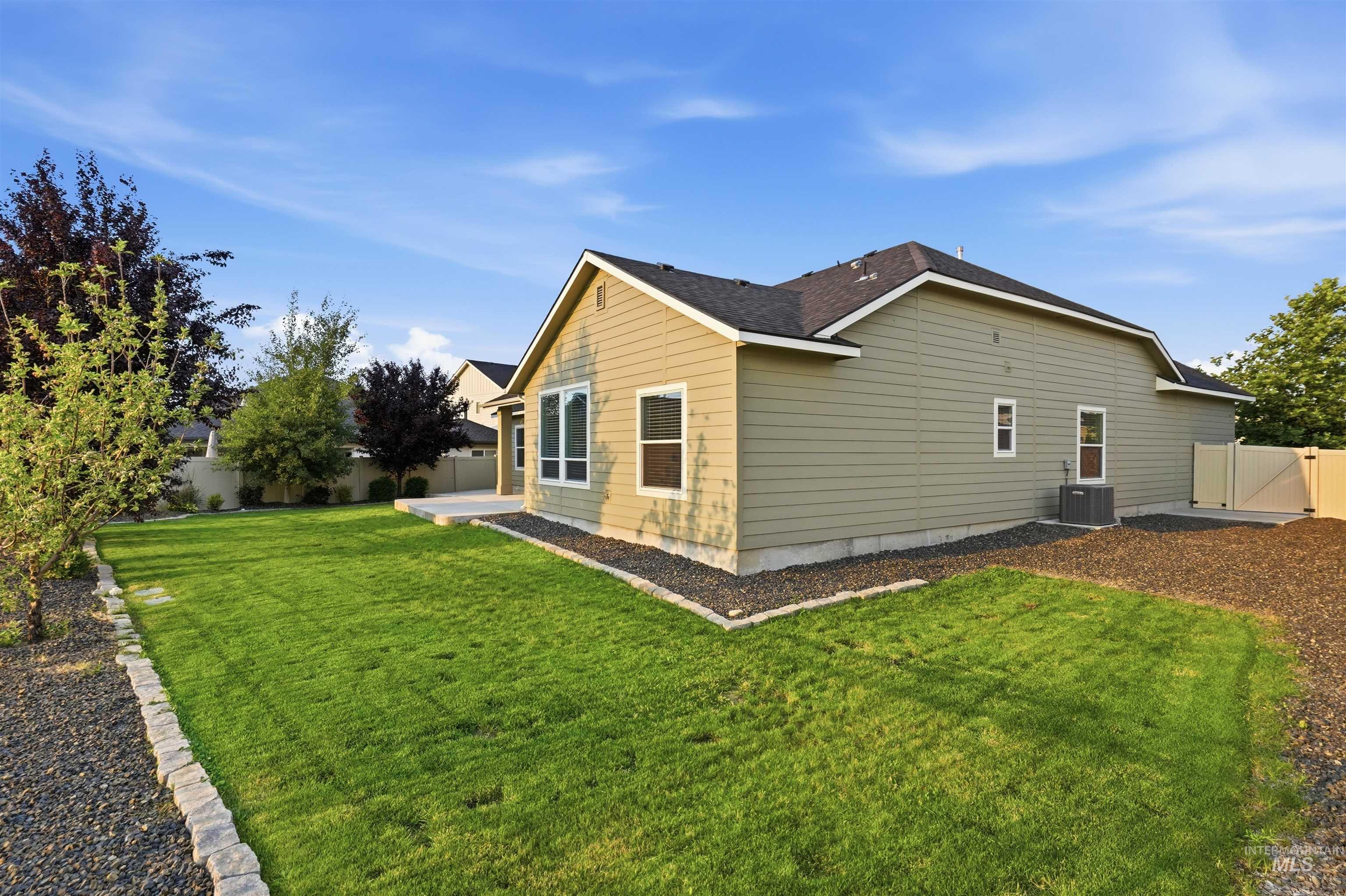 2369 N Meadowhills Ave, Star, Idaho 83669, 4 Bedrooms, 2 Bathrooms, Residential For Sale, Price $599,900, 98991781