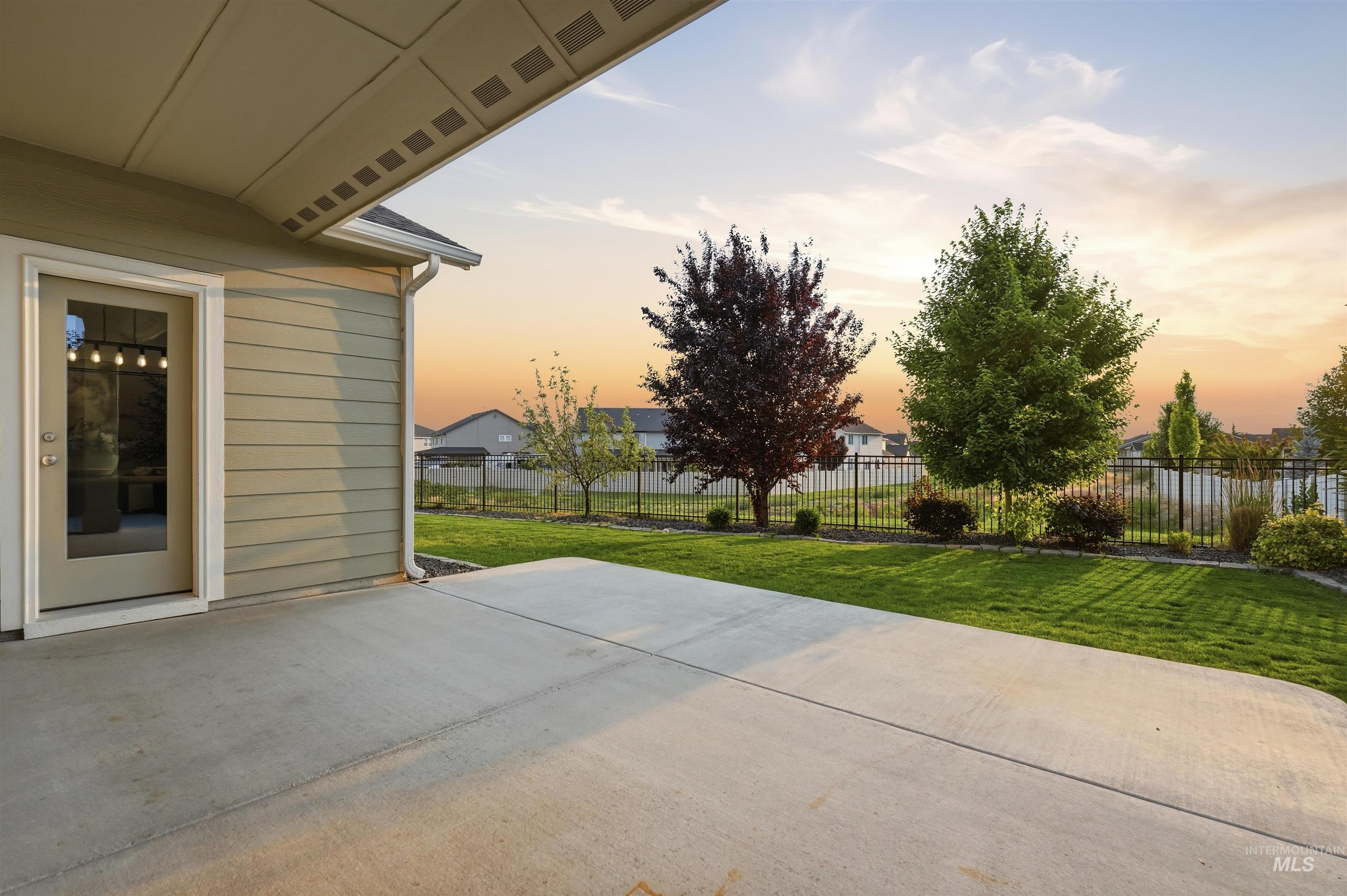 2369 N Meadowhills Ave, Star, Idaho 83669, 4 Bedrooms, 2 Bathrooms, Residential For Sale, Price $599,900, 98991781