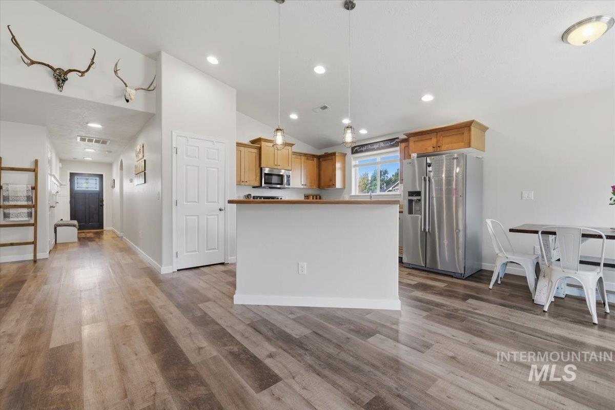 4340 E Elk River St, Nampa, Idaho 83686, 3 Bedrooms, 2 Bathrooms, Residential For Sale, Price $415,500, 98991782