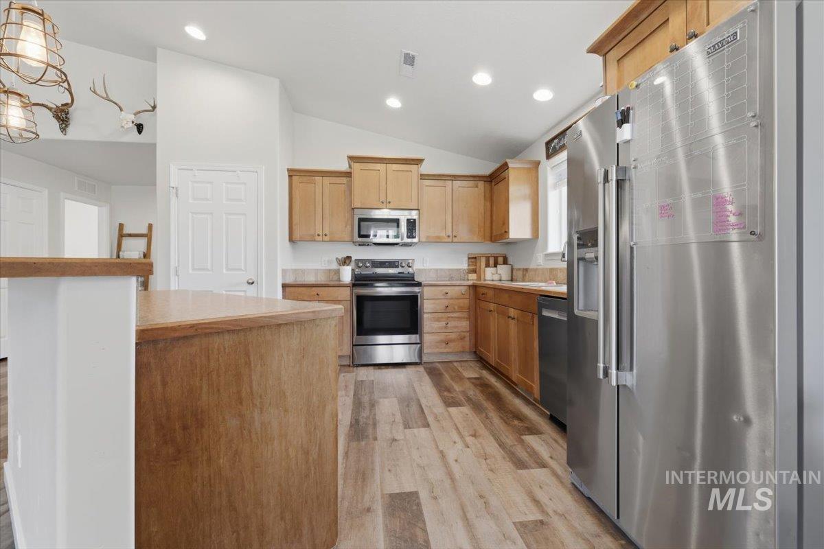 4340 E Elk River St, Nampa, Idaho 83686, 3 Bedrooms, 2 Bathrooms, Residential For Sale, Price $415,500, 98991782