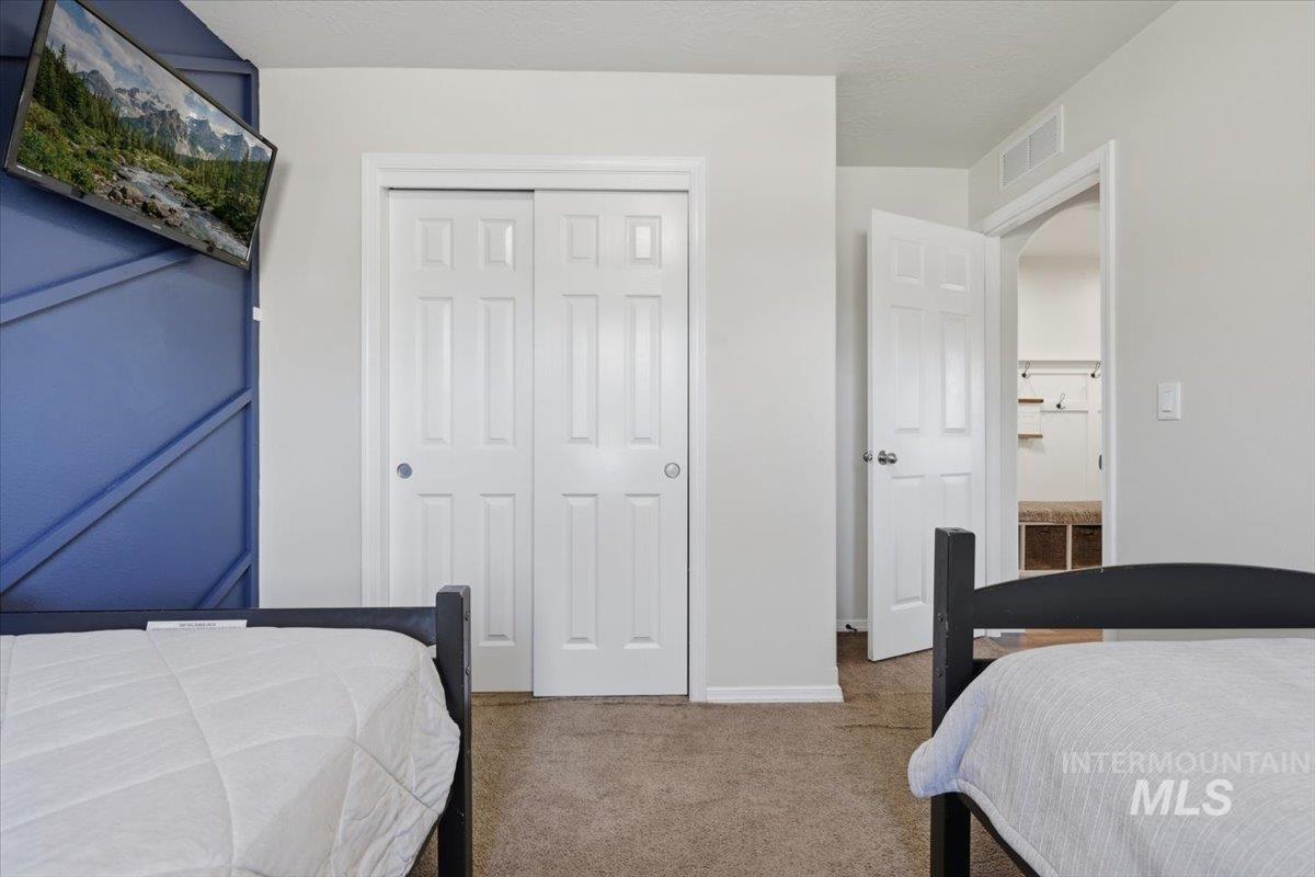 4340 E Elk River St, Nampa, Idaho 83686, 3 Bedrooms, 2 Bathrooms, Residential For Sale, Price $415,500, 98991782