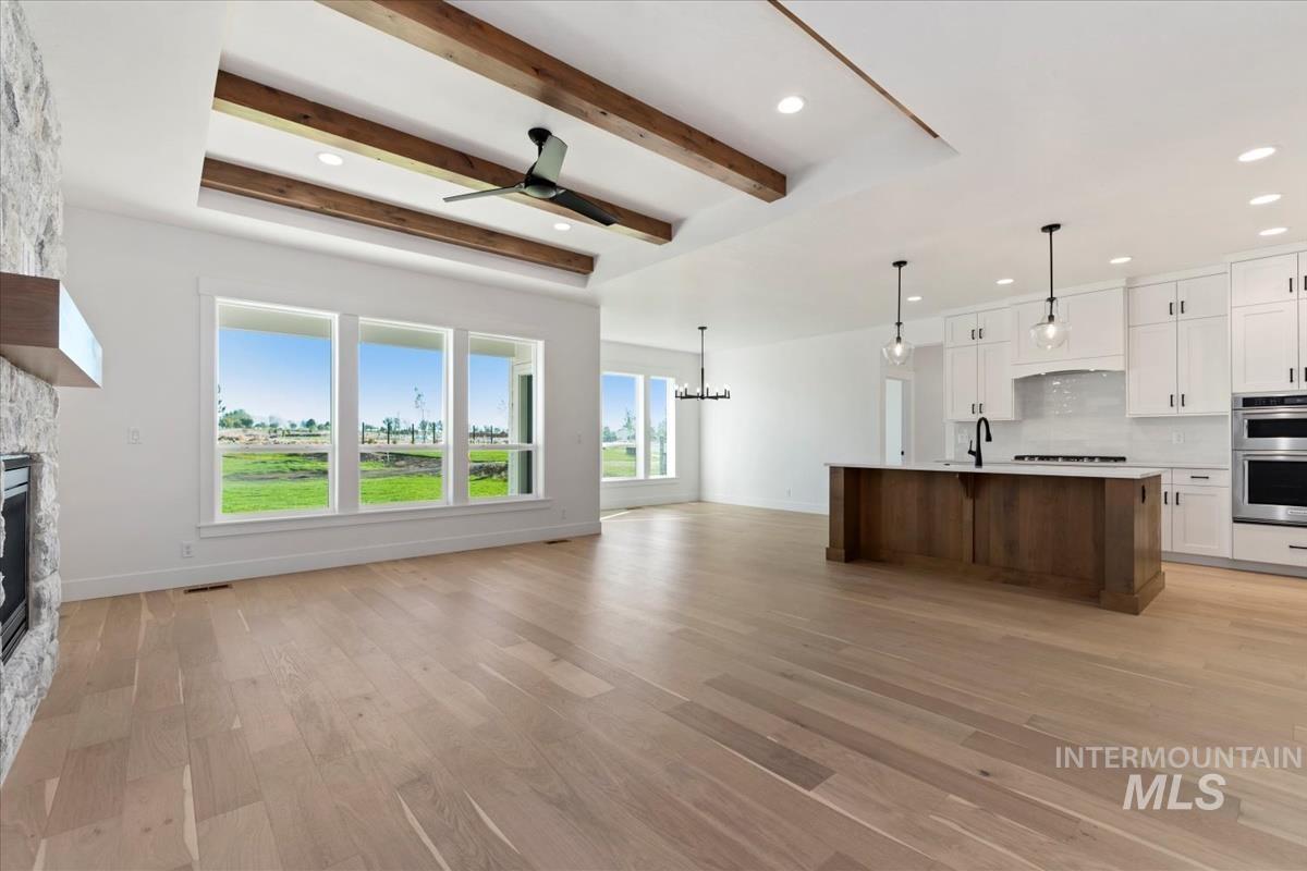 11135 S Corballis Ln, Kuna, Idaho 83634, 3 Bedrooms, 3 Bathrooms, Residential For Sale, Price $749,880, 98991783