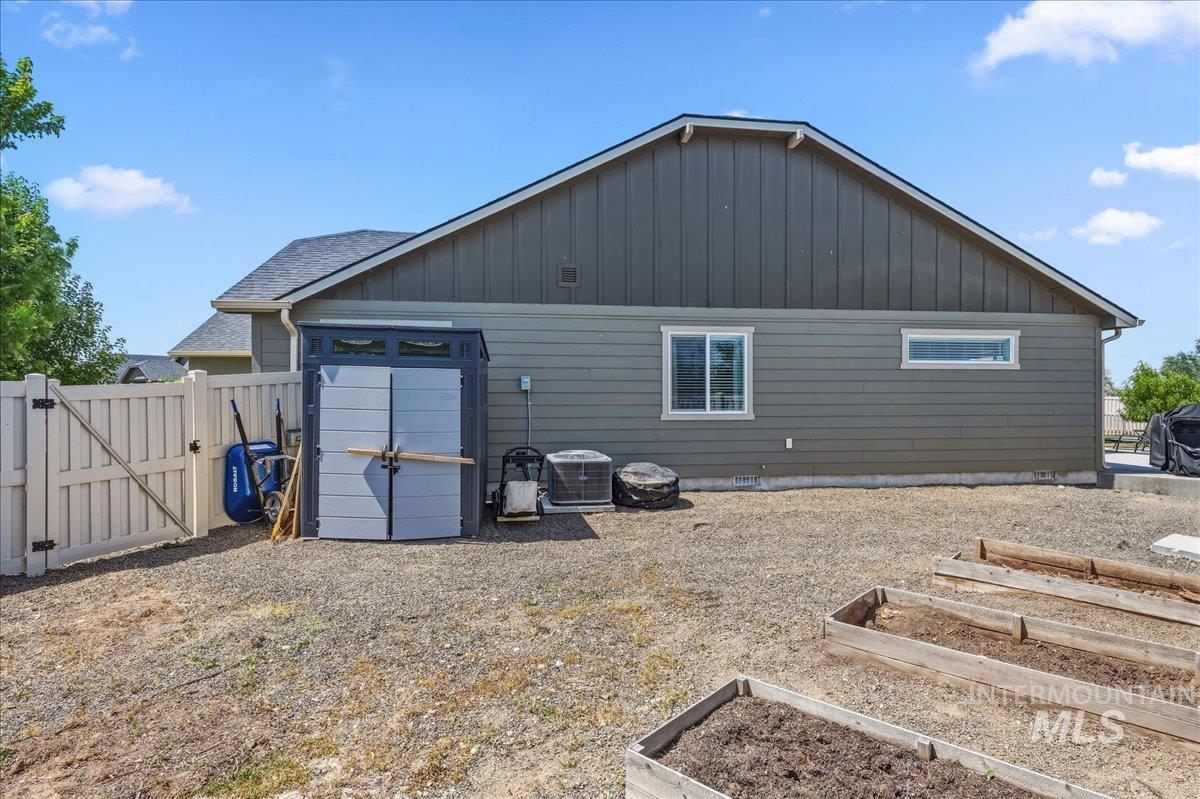 5770 E Walbrook St, Nampa, Idaho 83687, 4 Bedrooms, 2 Bathrooms, Residential For Sale, Price $519,900, 98991784
