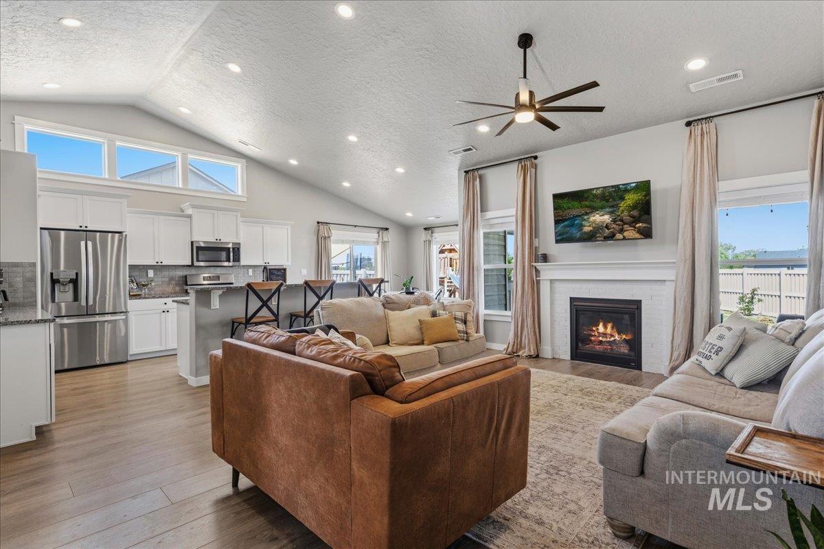 5770 E Walbrook St, Nampa, Idaho 83687, 4 Bedrooms, 2 Bathrooms, Residential For Sale, Price $519,900, 98991784