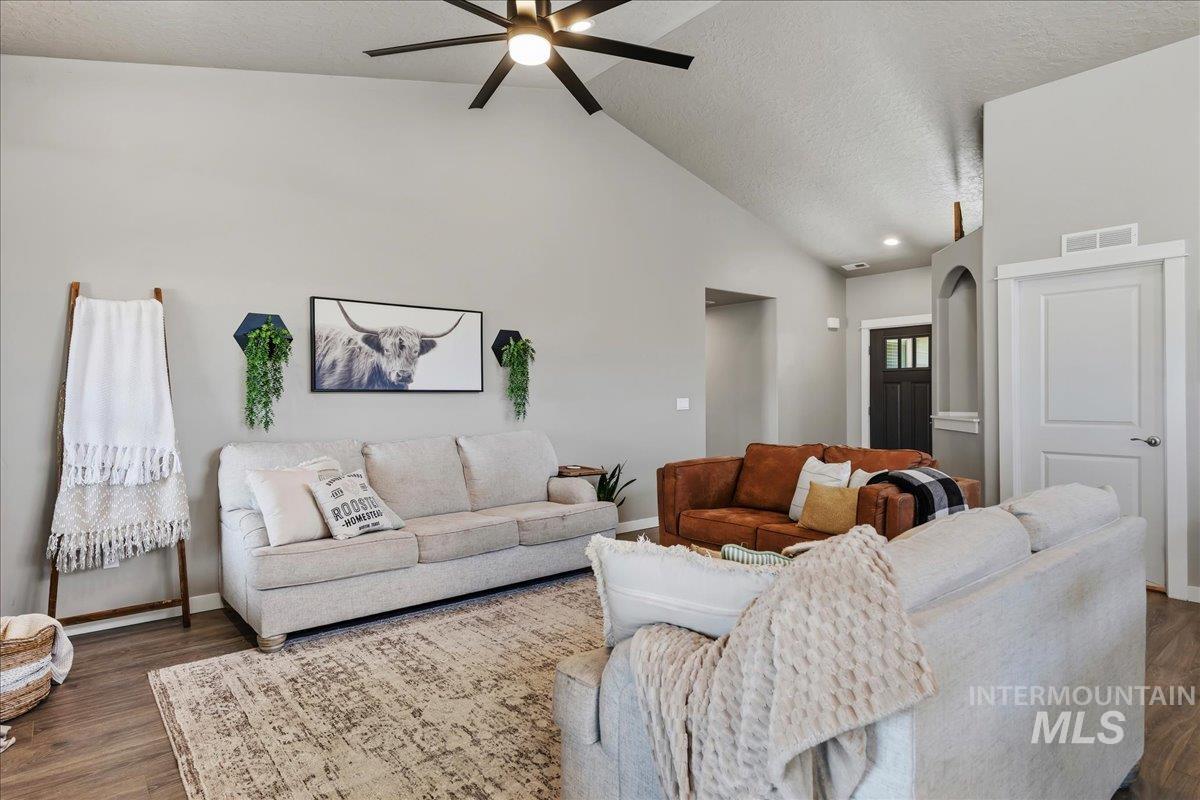5770 E Walbrook St, Nampa, Idaho 83687, 4 Bedrooms, 2 Bathrooms, Residential For Sale, Price $519,900, 98991784
