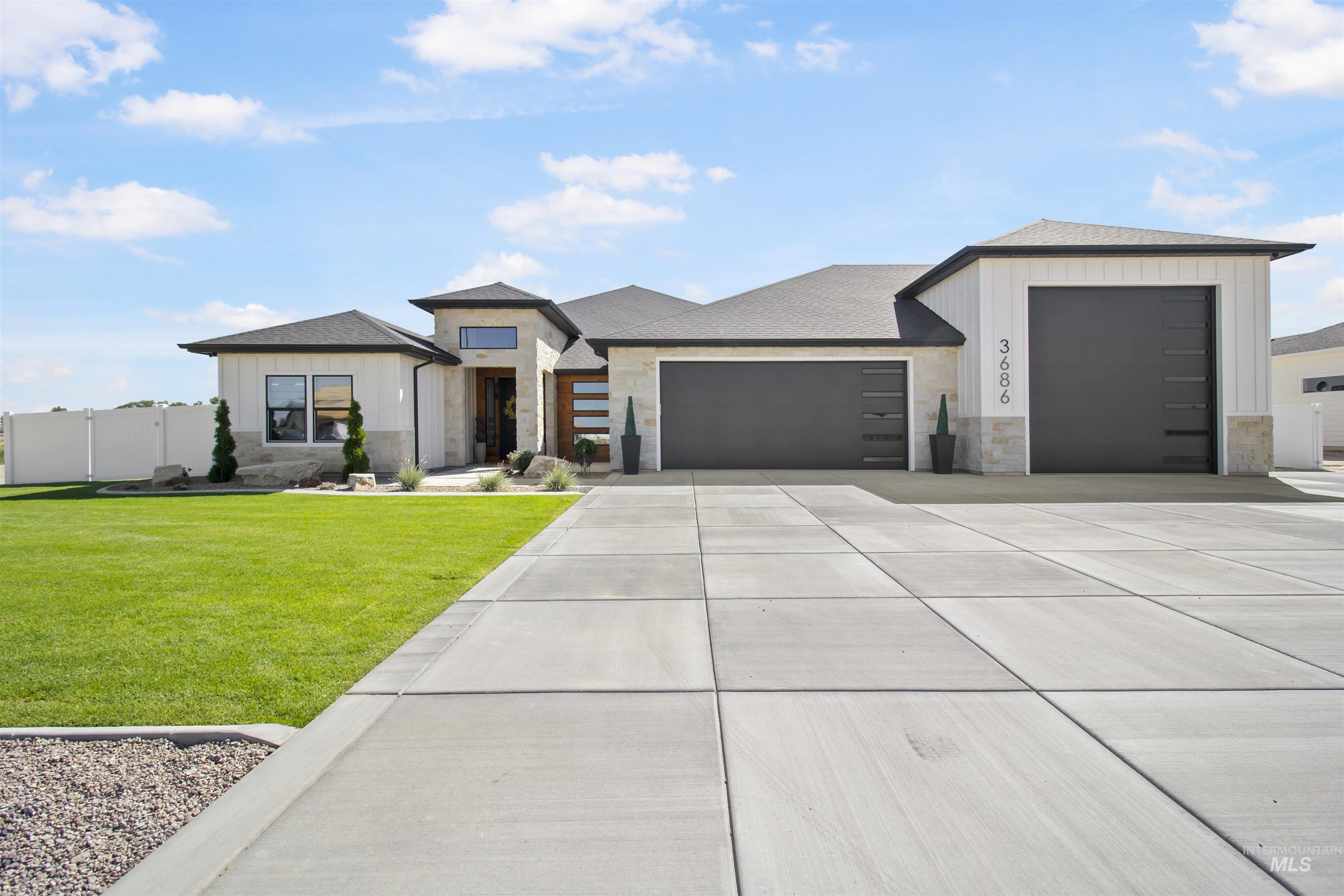 3686 E 3735 N, Kimberly, Idaho 83341, 3 Bedrooms, 2.5 Bathrooms, Residential For Sale, Price $1,149,000, 98991785