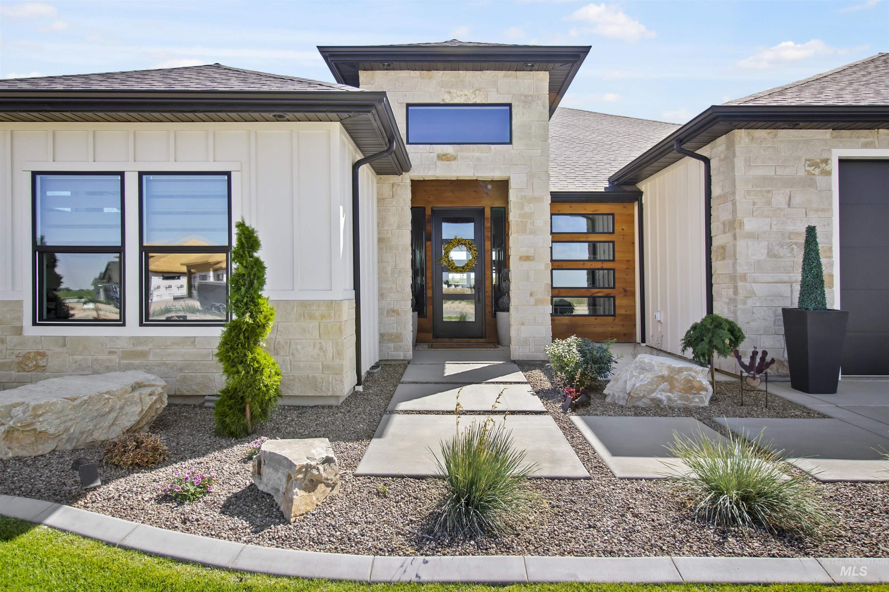 3686 E 3735 N, Kimberly, Idaho 83341, 3 Bedrooms, 2.5 Bathrooms, Residential For Sale, Price $1,149,000, 98991785