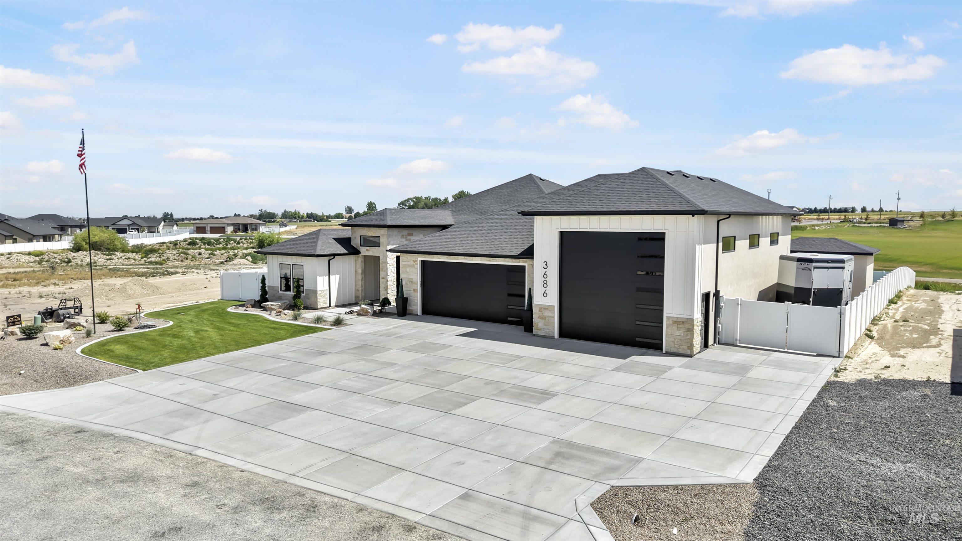 3686 E 3735 N, Kimberly, Idaho 83341, 3 Bedrooms, 2.5 Bathrooms, Residential For Sale, Price $1,149,000, 98991785