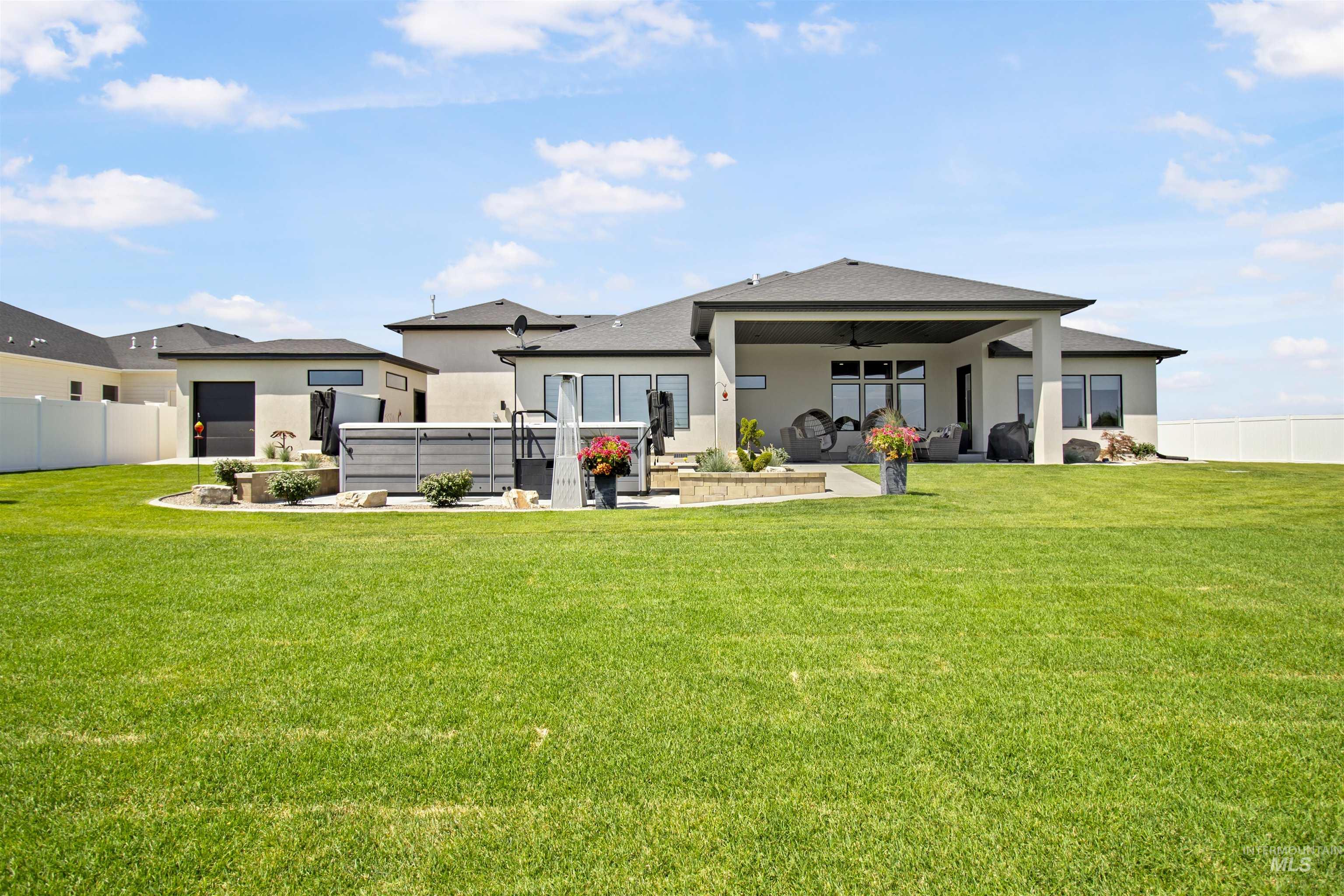 3686 E 3735 N, Kimberly, Idaho 83341, 3 Bedrooms, 2.5 Bathrooms, Residential For Sale, Price $1,199,000,MLS 98991785