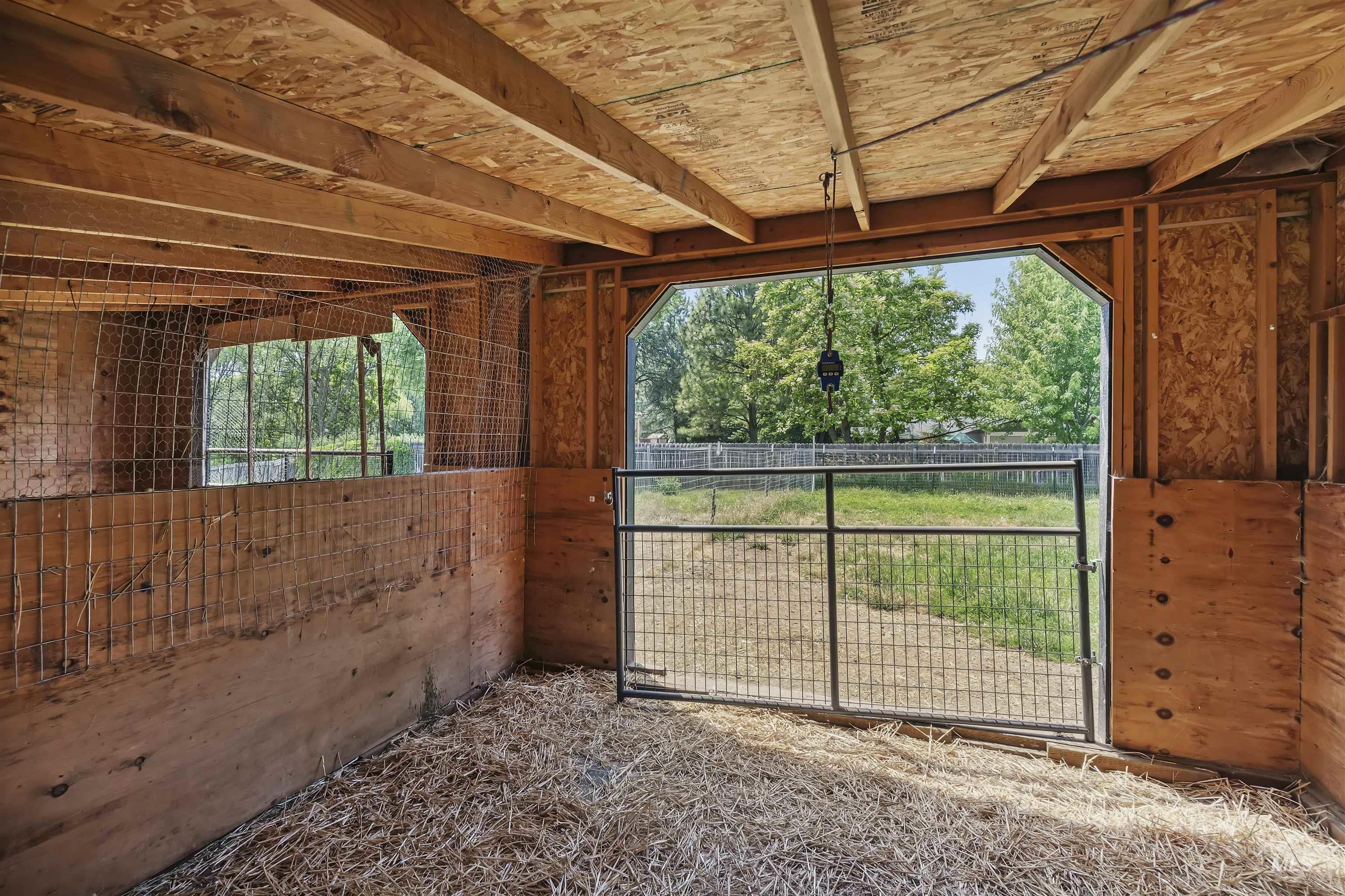 355 E Beacon Light Rd, Eagle, Idaho 83616, 5 Bedrooms, 2 Bathrooms, Residential For Sale, Price $979,000, 98991787