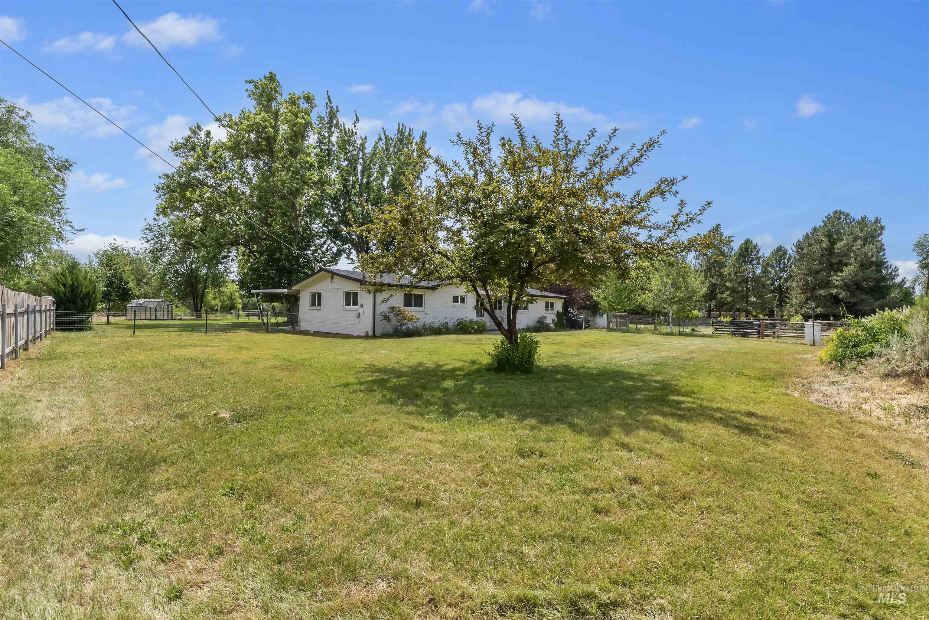 355 E Beacon Light Rd, Eagle, Idaho 83616, 5 Bedrooms, 2 Bathrooms, Residential For Sale, Price $979,000, 98991787